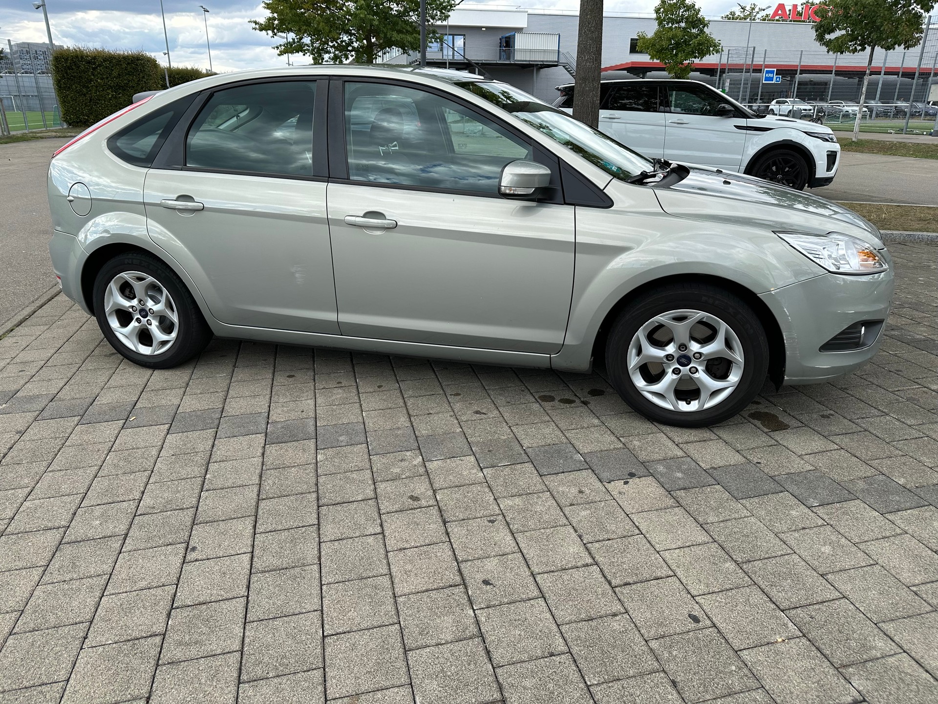 FORD Focus 2.0i Carving Automatic-showroom-element-3