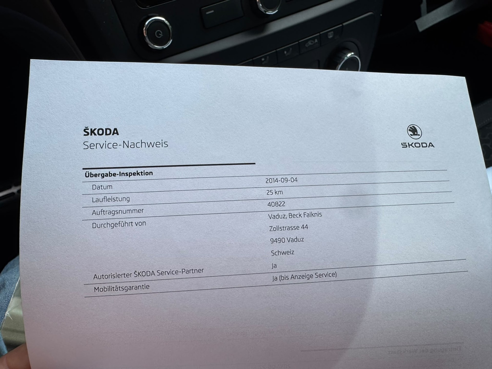SKODA Yeti 2.0 TDI Elegance Outdoor 4x4 DSG-image-19