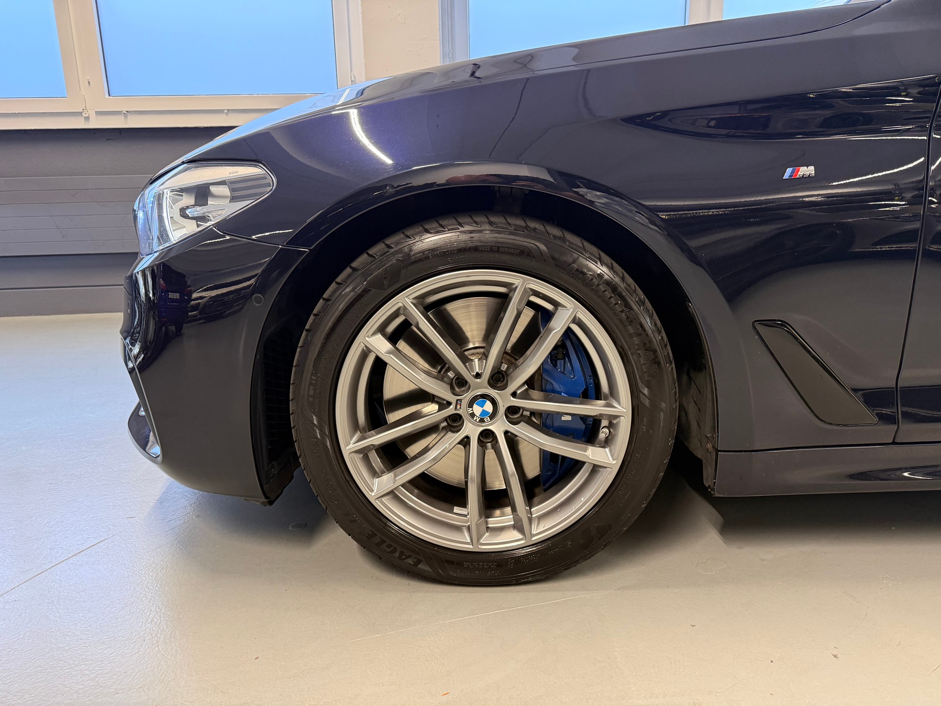 BMW 540i xDrive Touring M Sportpaket Steptronic-image-22