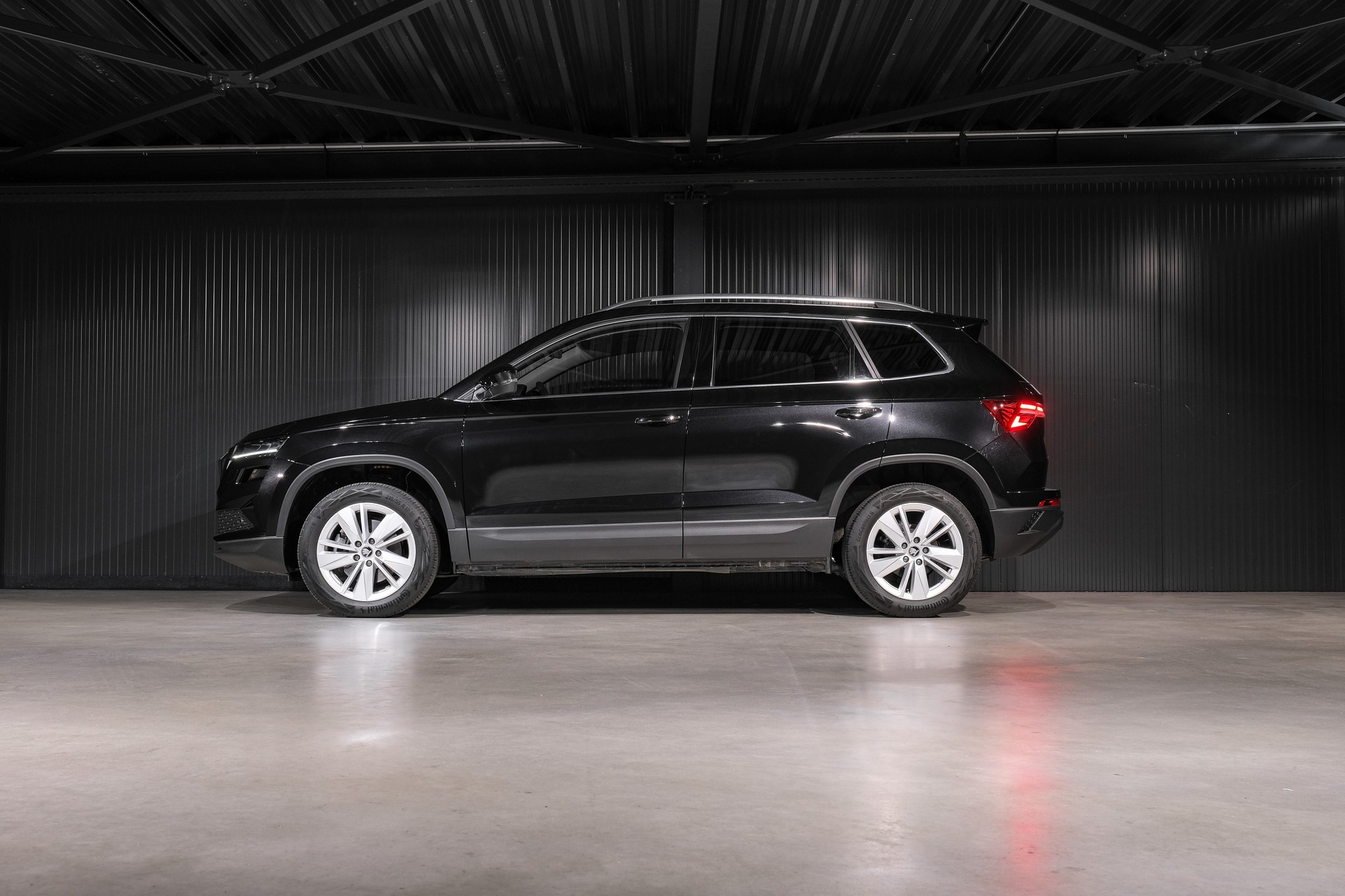 SKODA Karoq 1.5 TSI Top Selection DSG-image-8