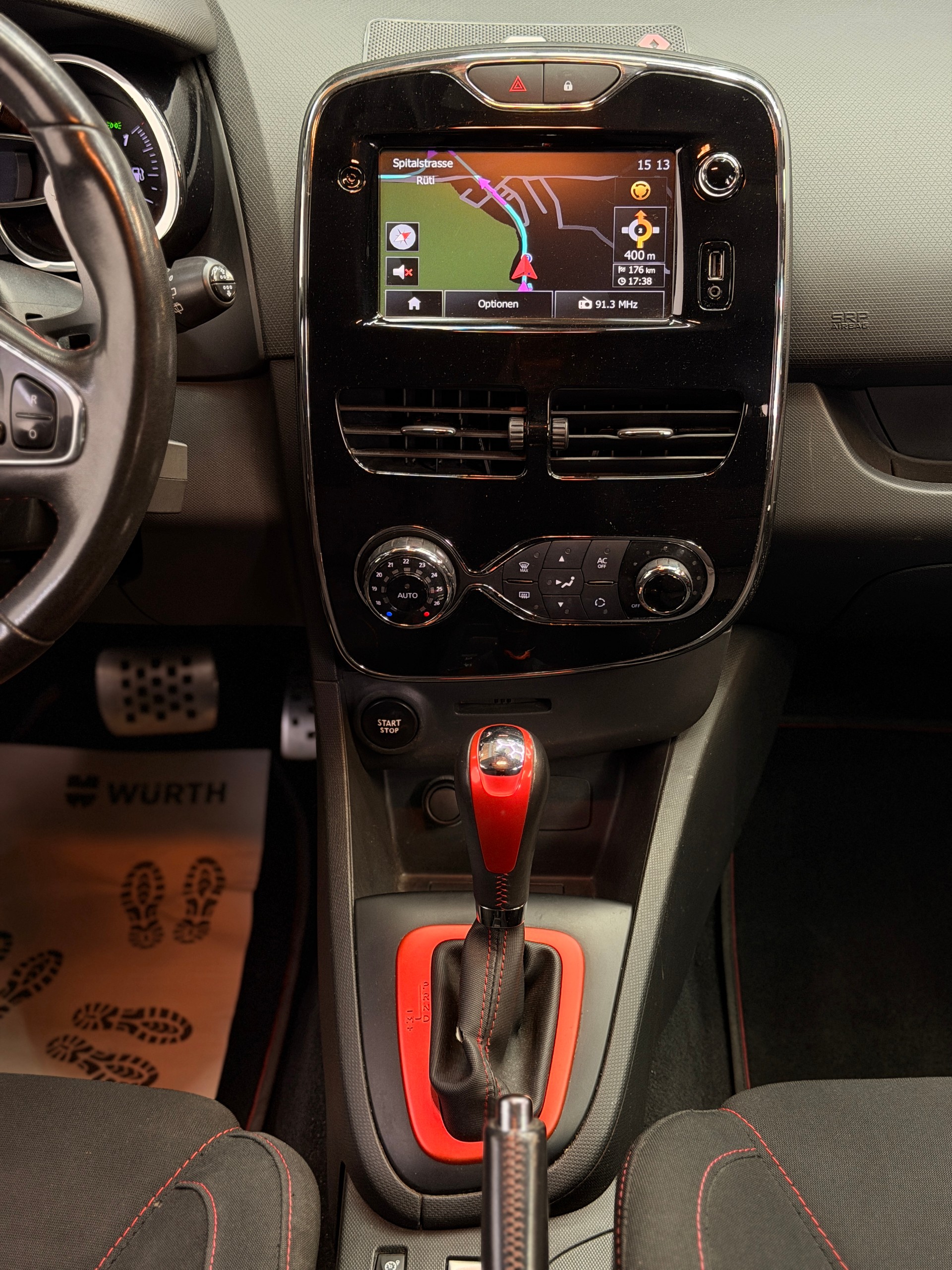 RENAULT Clio 1.6 T RS 200 EDC-image-6