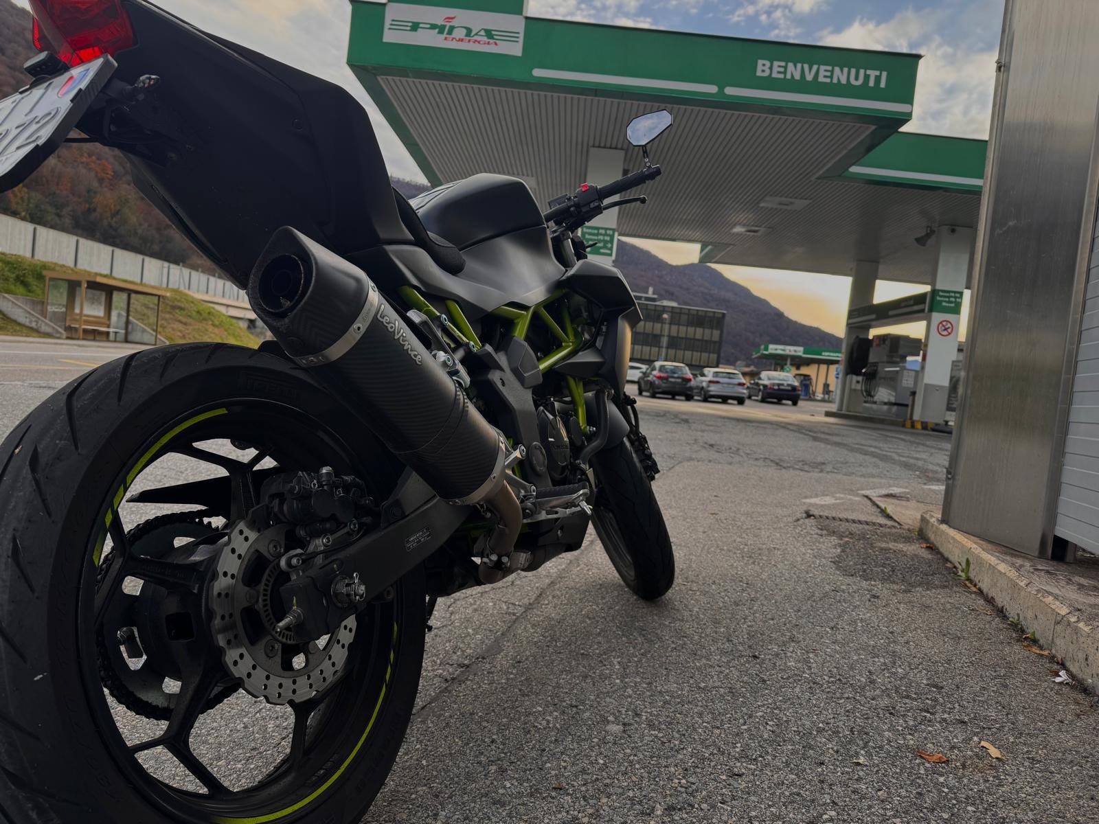 KAWASAKI Z 125-image-2