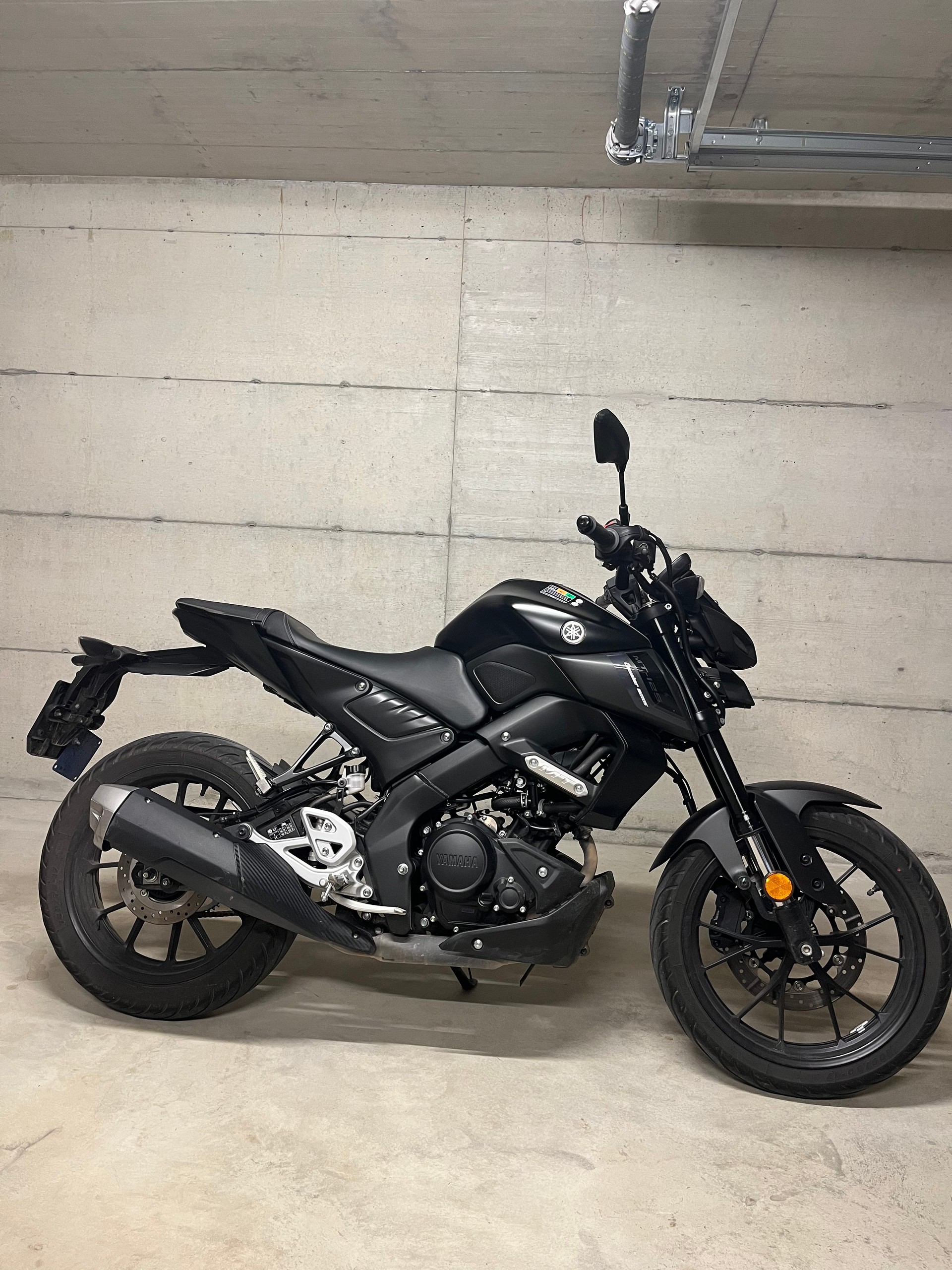 YAMAHA MT-125 ABS-image-3