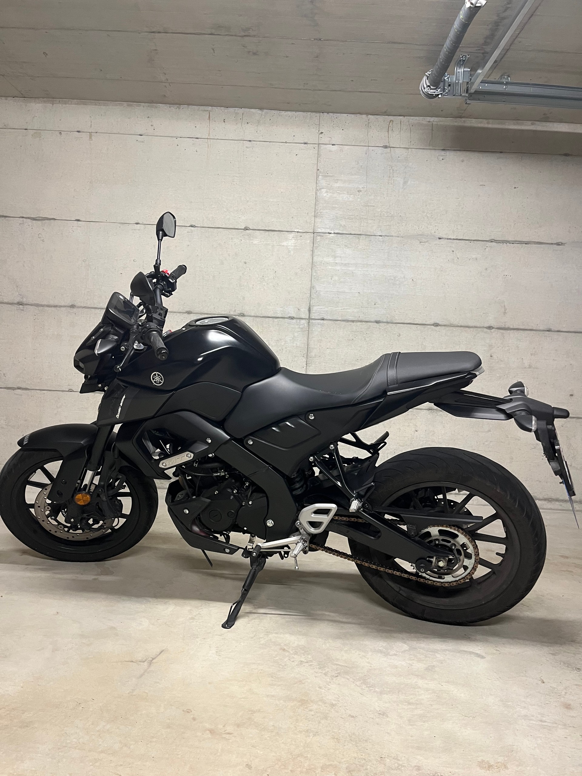YAMAHA MT-125 ABS-image-1