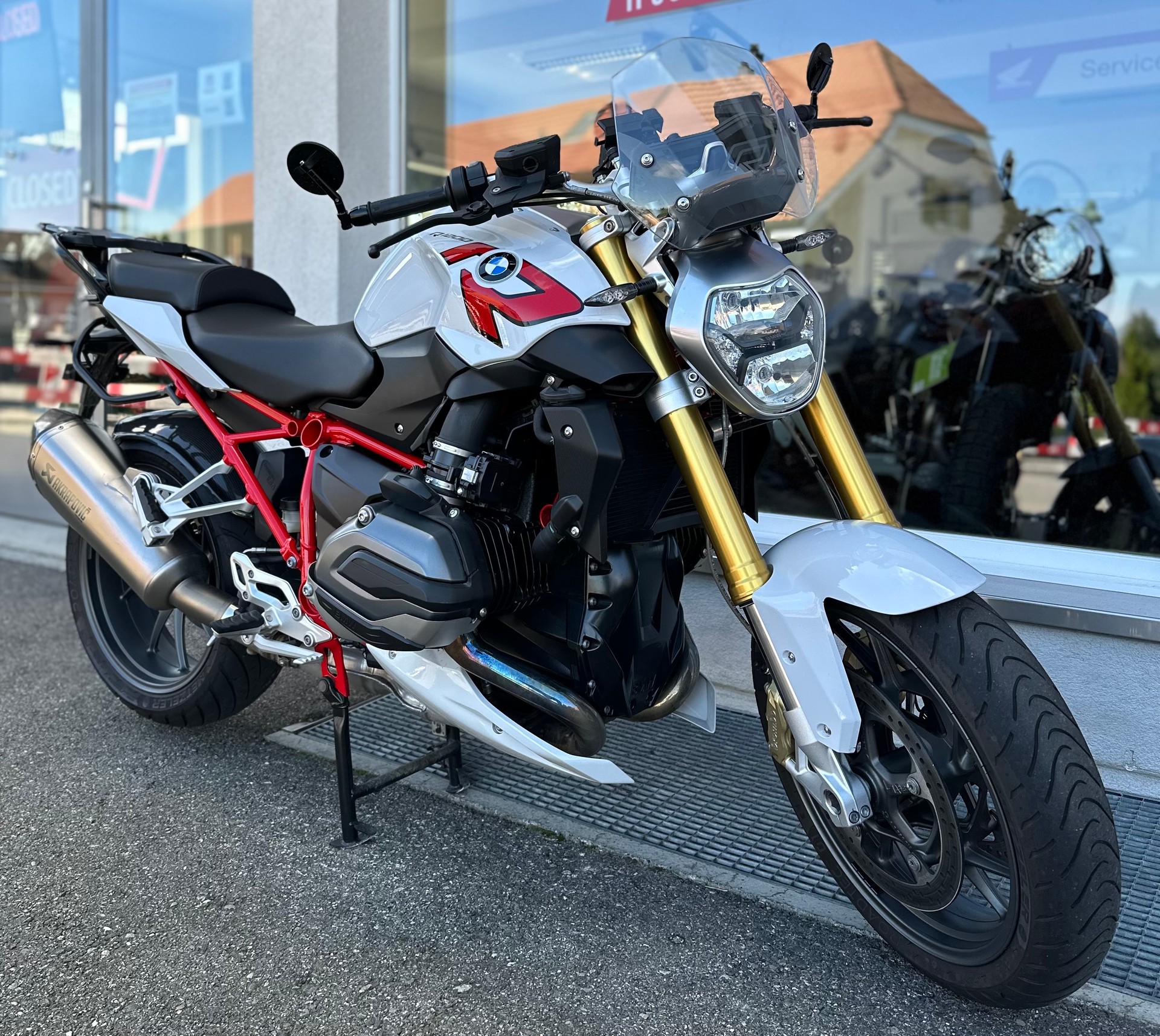 BMW R 1200 R ABS-image-2