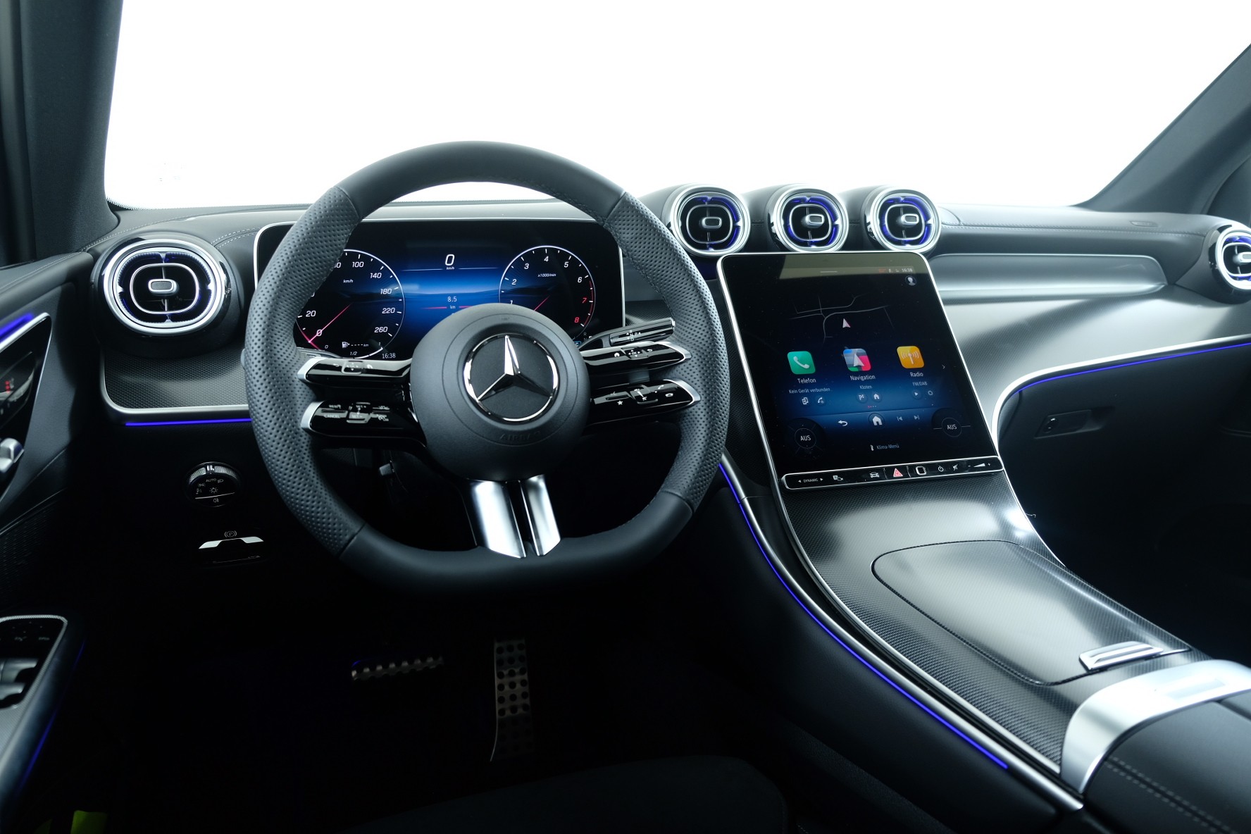 MERCEDES-BENZ GLC 200 4Matic 9G-Tronic-image-10