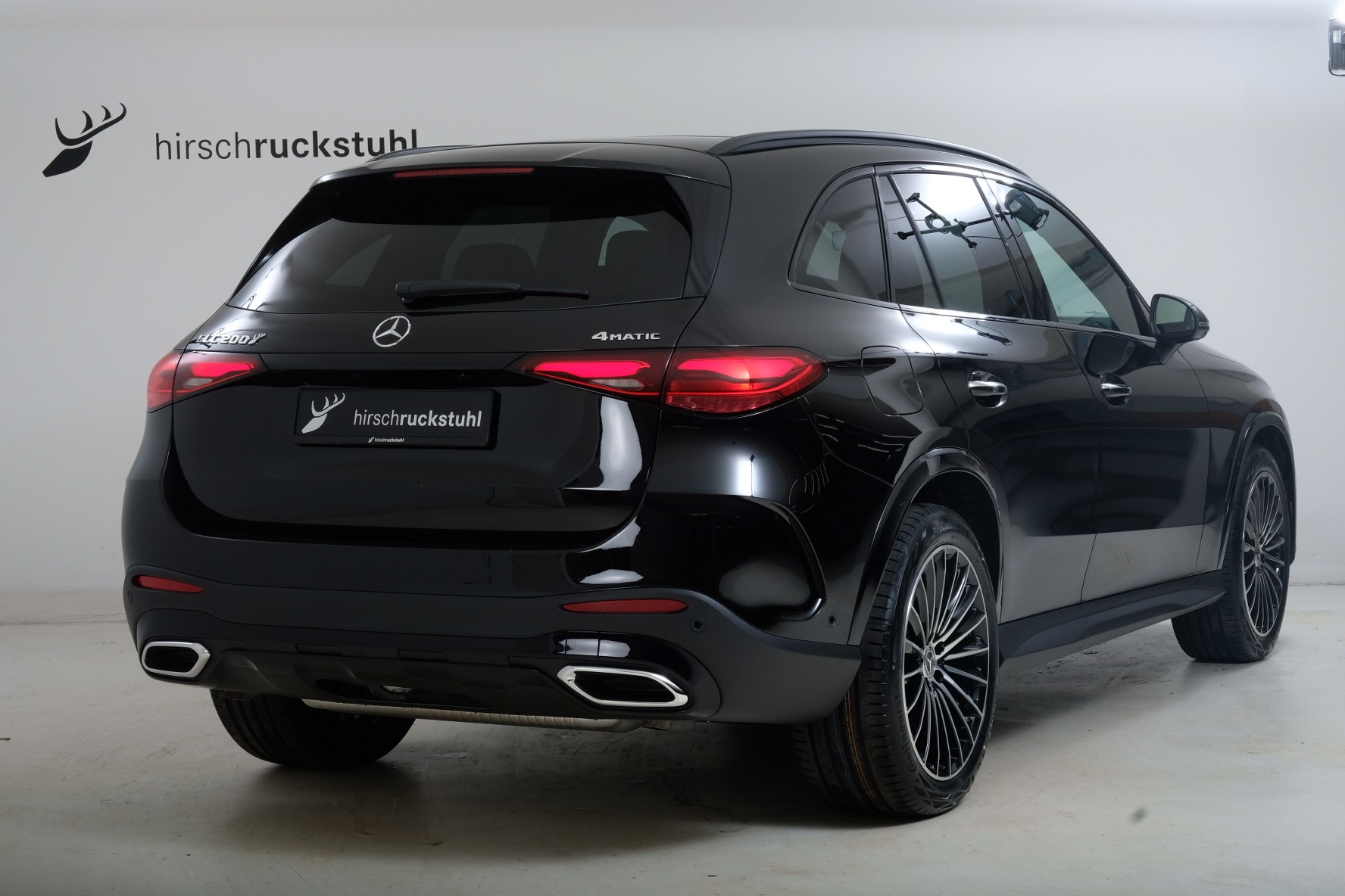 MERCEDES-BENZ GLC 200 4Matic 9G-Tronic-showroom-element-2