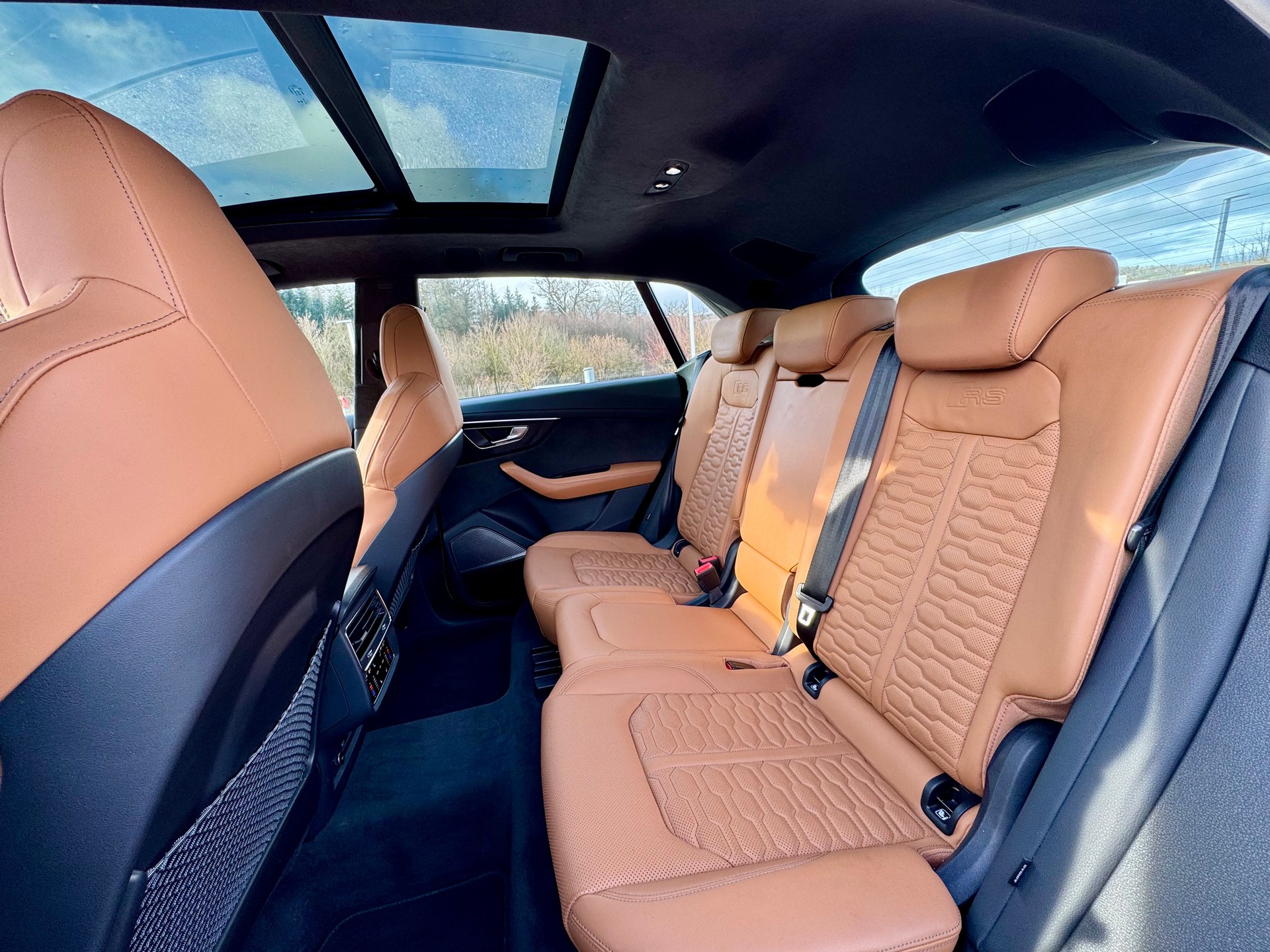AUDI RSQ8 quattro tiptronic-image-7