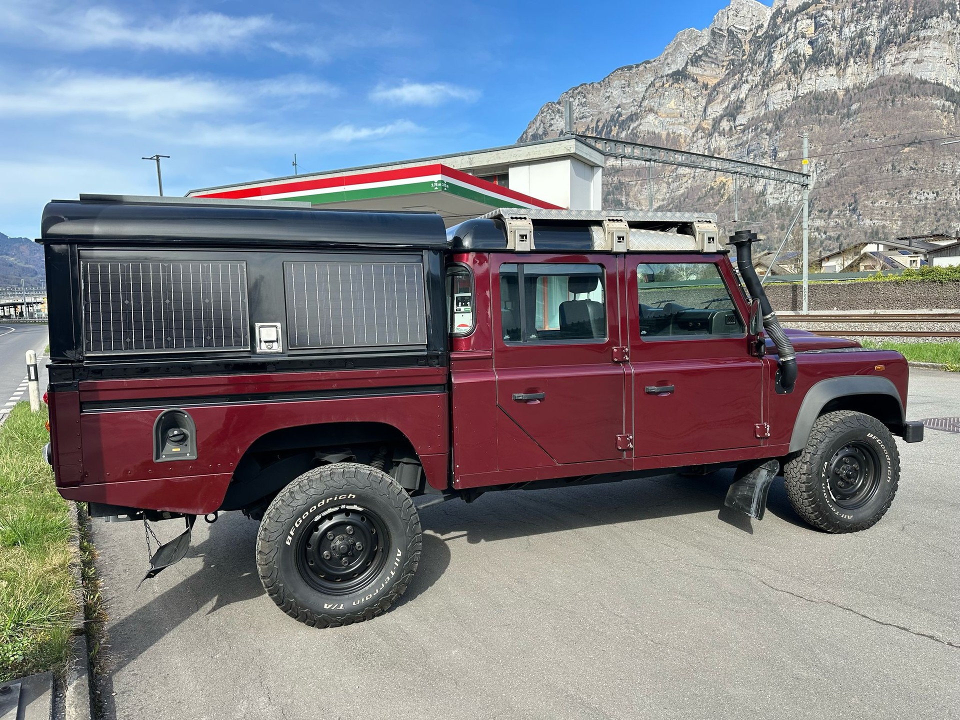 LAND ROVER Defender 130 2.2 TD4 DC High Capacity Pick Up-image-7
