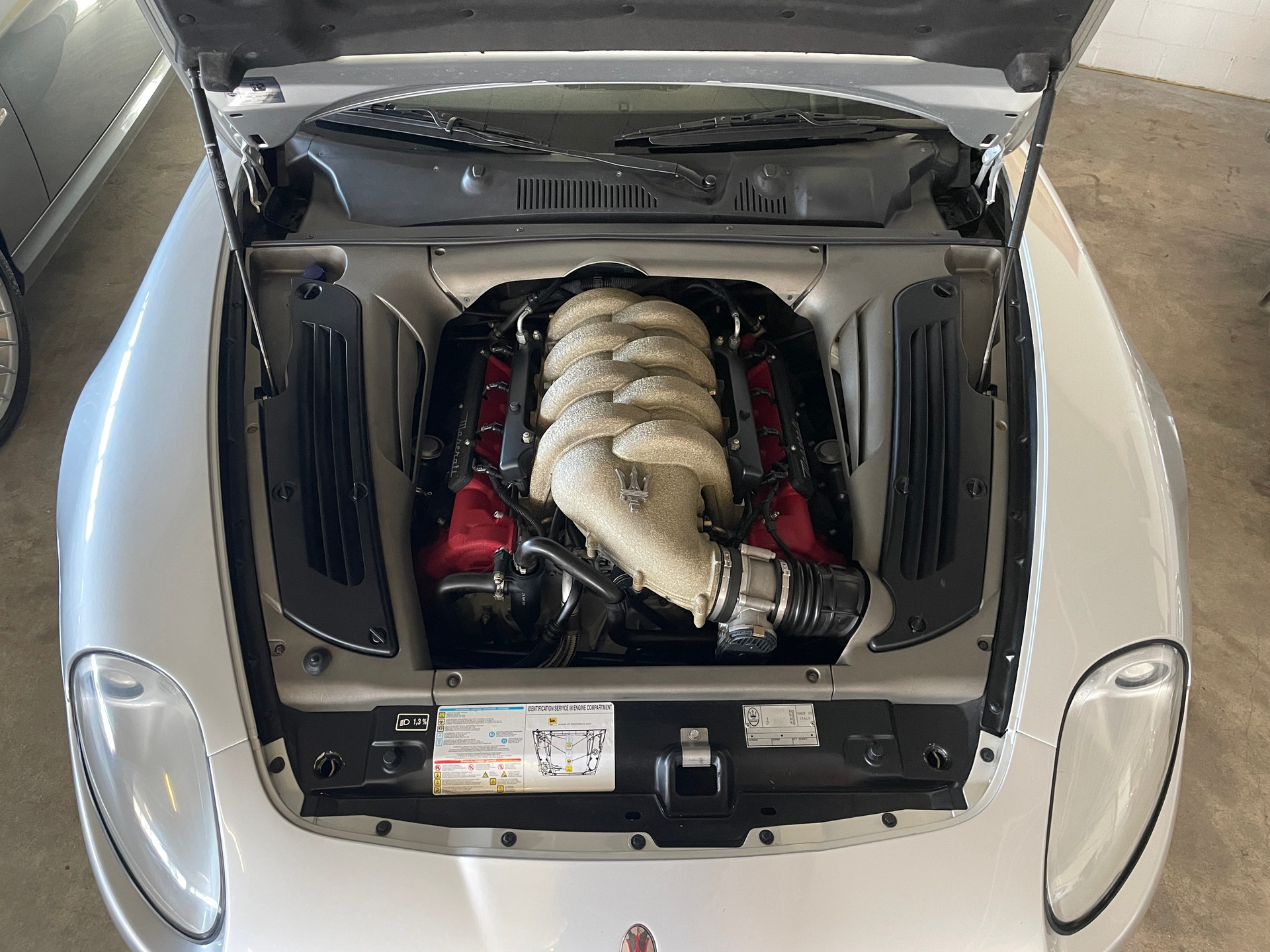 MASERATI 4200 Spyder GT-image-13