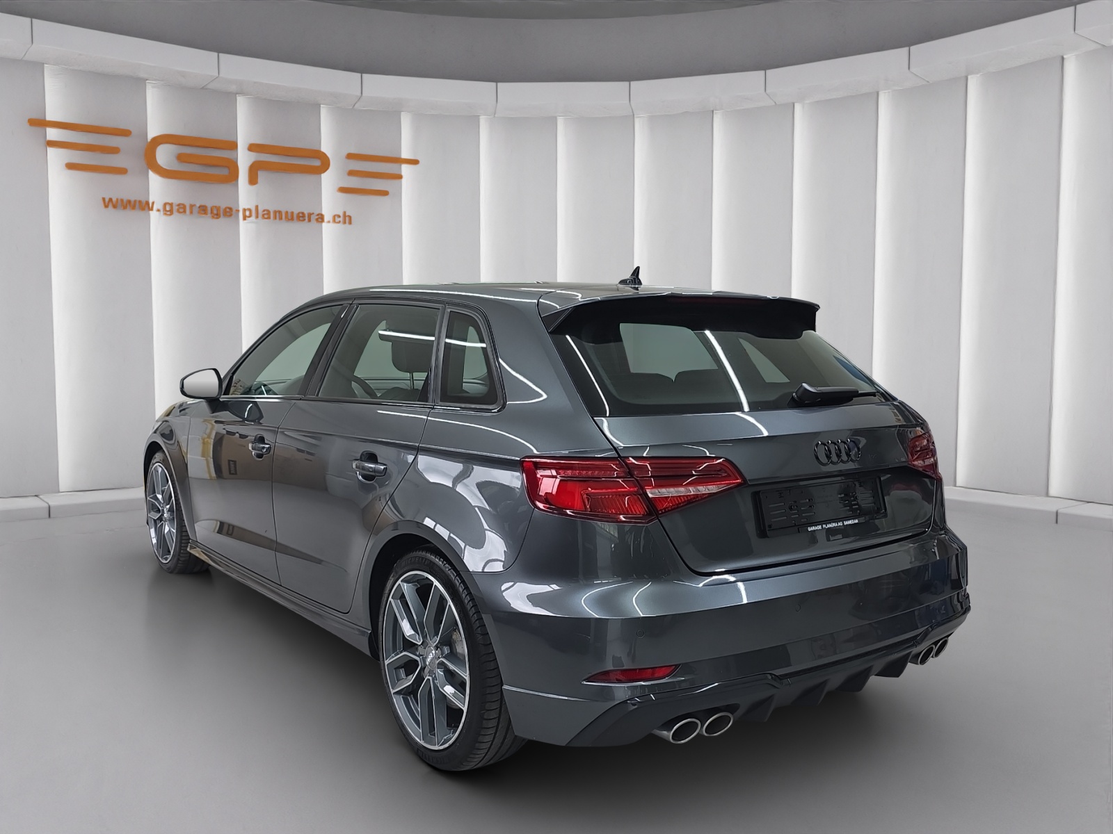 AUDI S3 Sportback 2.0 T FSI quattro S-Tronic-image-4