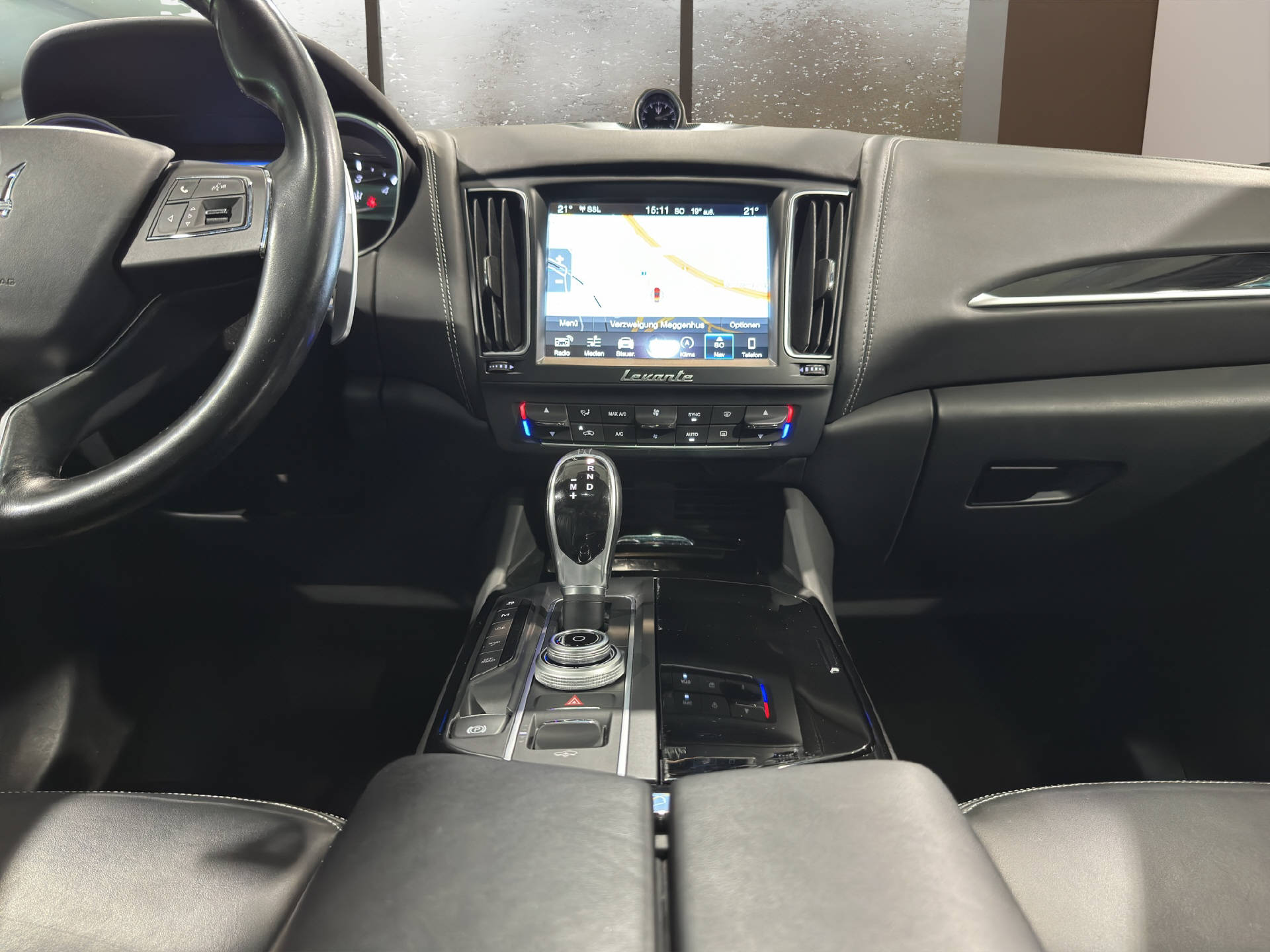 MASERATI Levante 3.0 V6 D-image-14