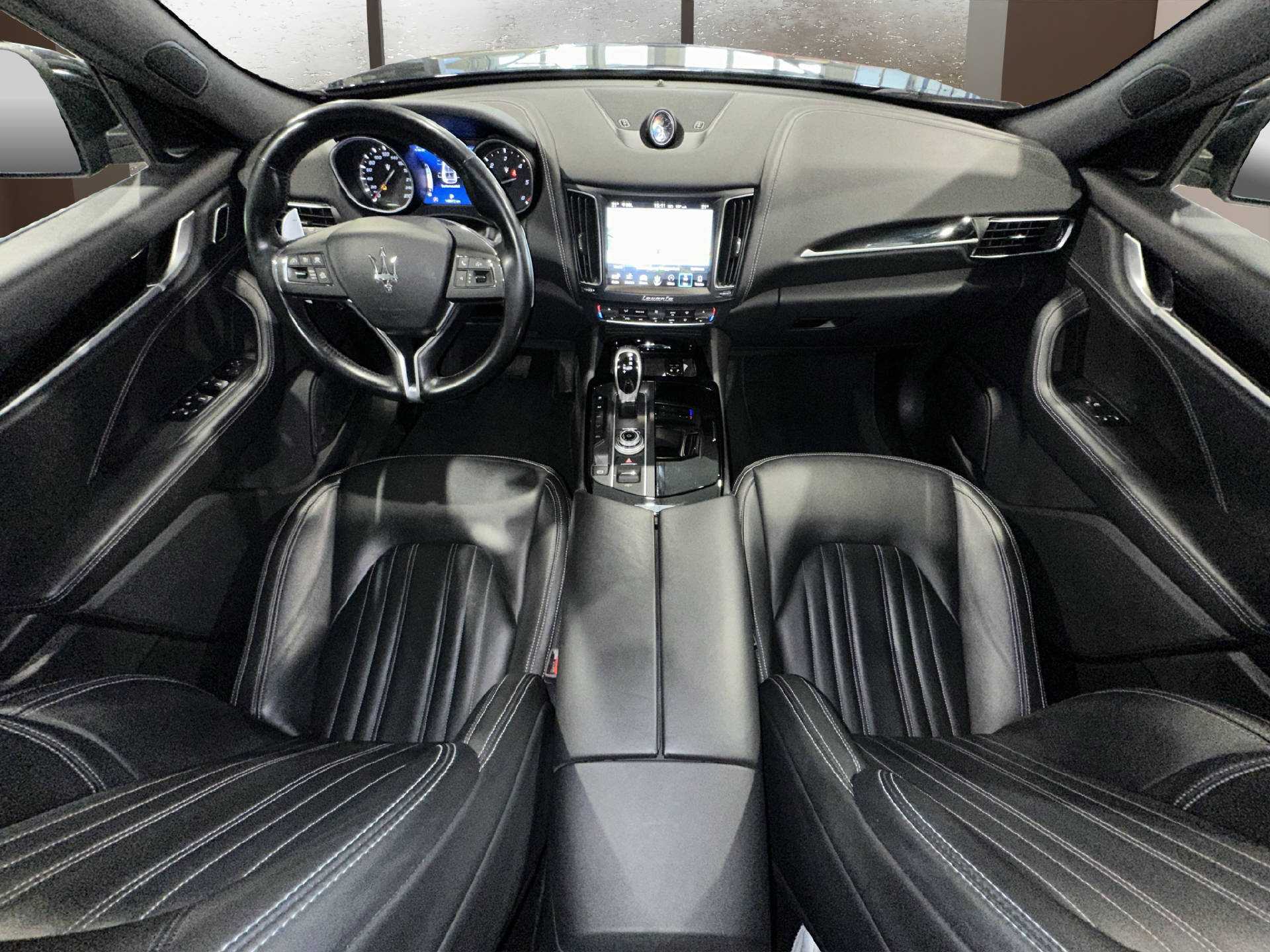 MASERATI Levante 3.0 V6 D-image-12