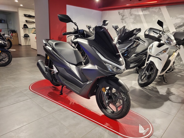 HONDA PCX 125 DX TFT. connectivity-image-0