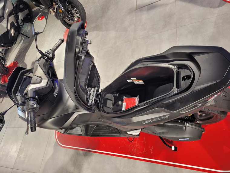 HONDA PCX 125 DX TFT. connectivity-image-5