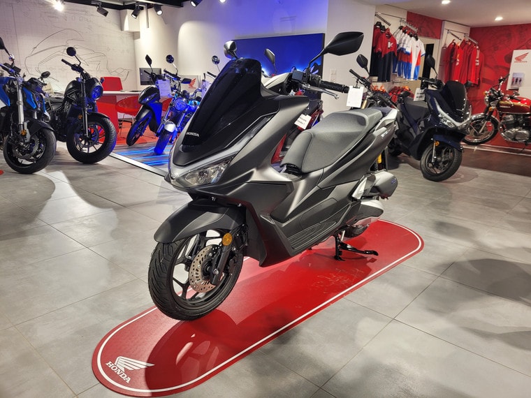 HONDA PCX 125 DX TFT. connectivity-image-4