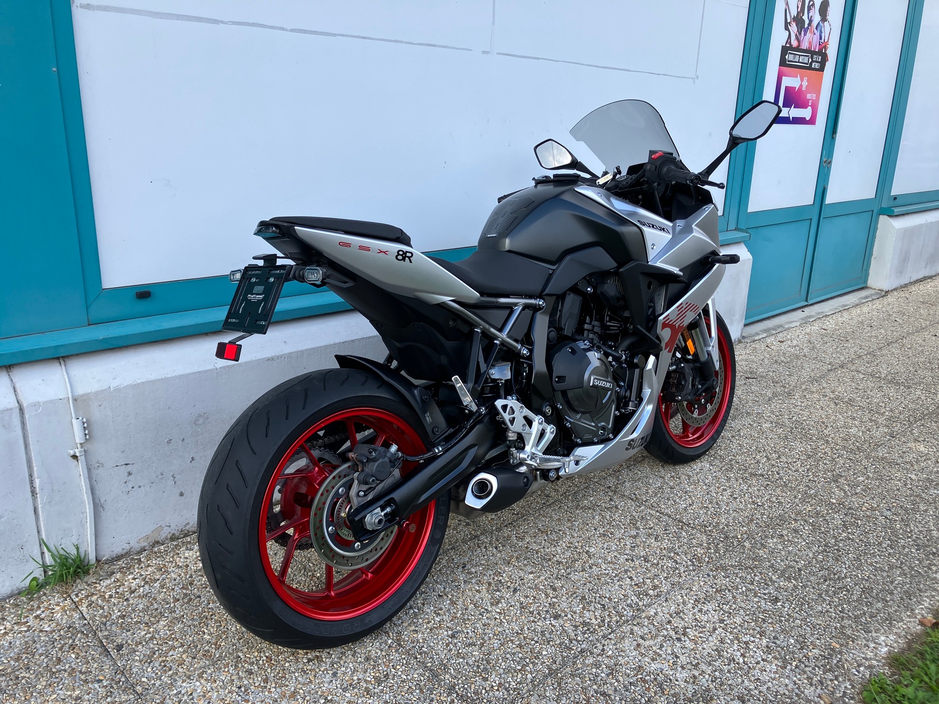 SUZUKI GSX 8 R-image-2