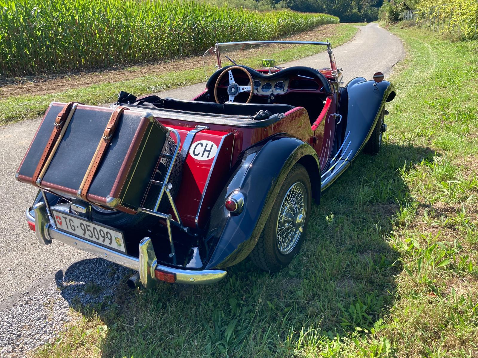 MG Roadster-image-2