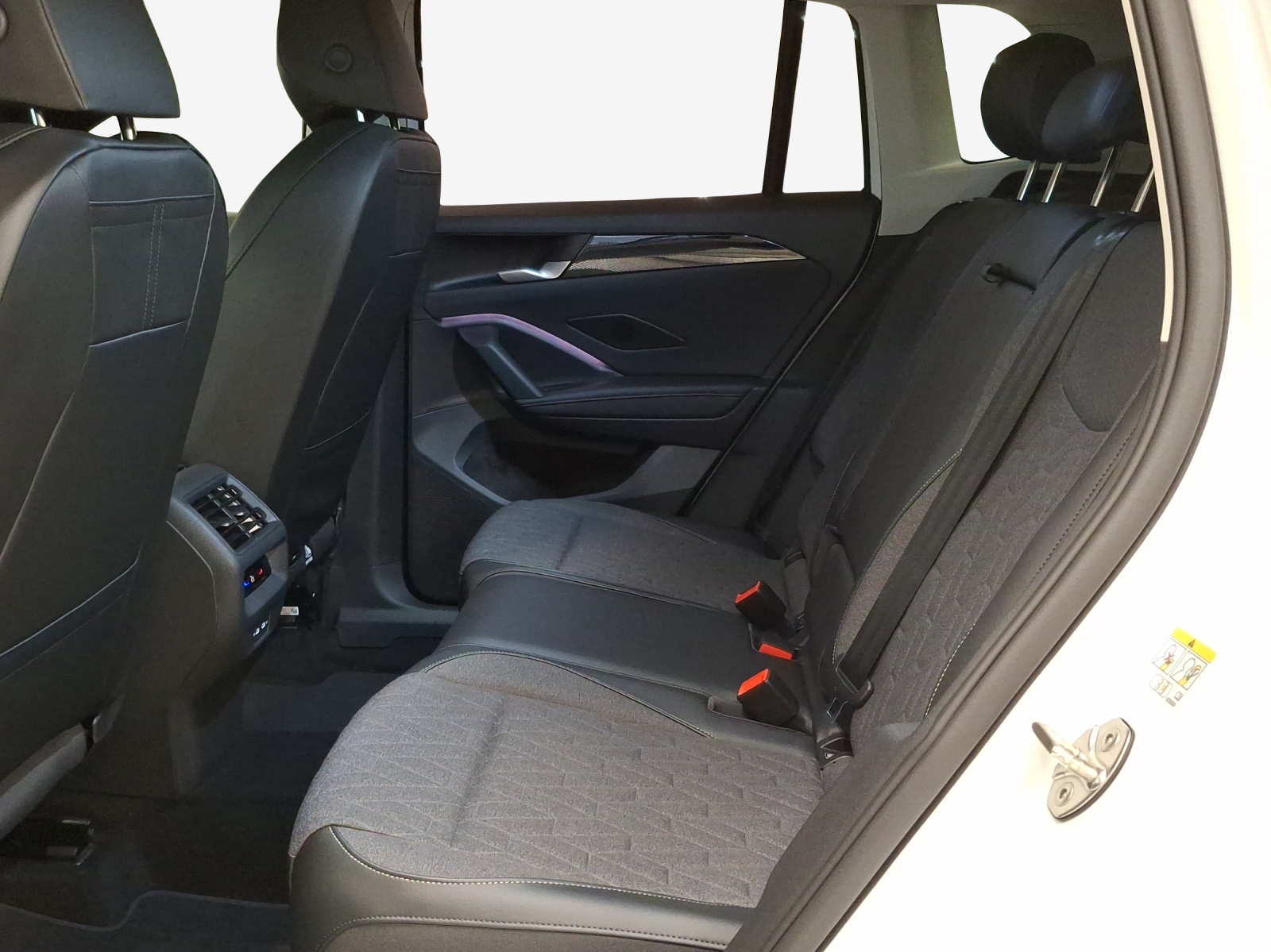 VW Tiguan 2.0 TSI DSG United 4Motion-image-11