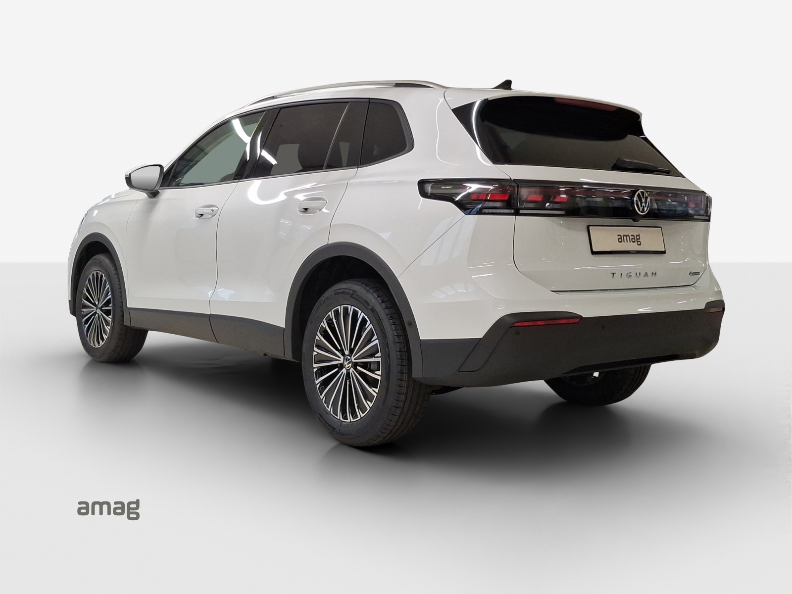 VW Tiguan 2.0 TSI DSG United 4Motion-showroom-element-2
