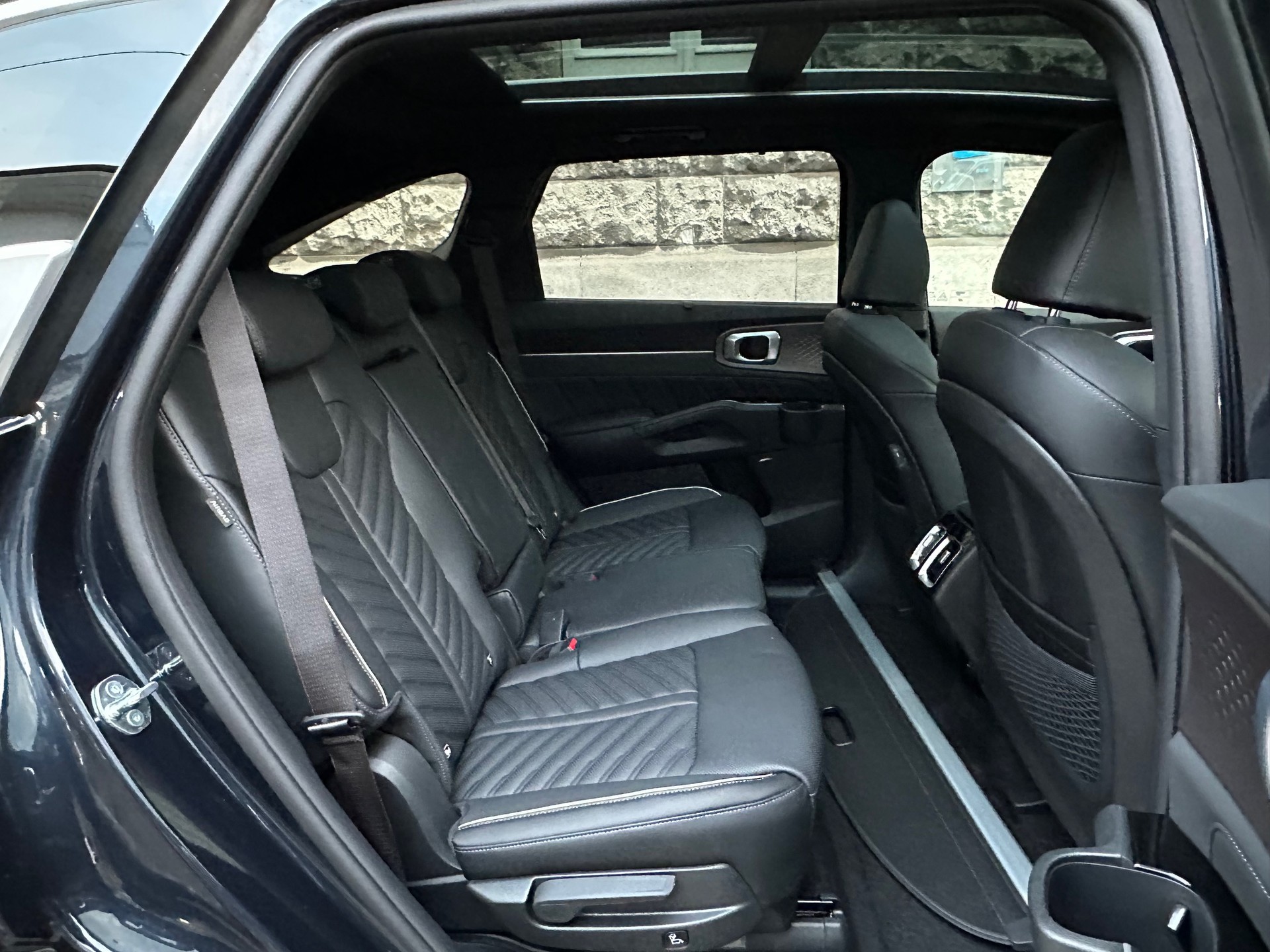 KIA Sorento 1.6 T-GDi HEV 7P Style-image-10