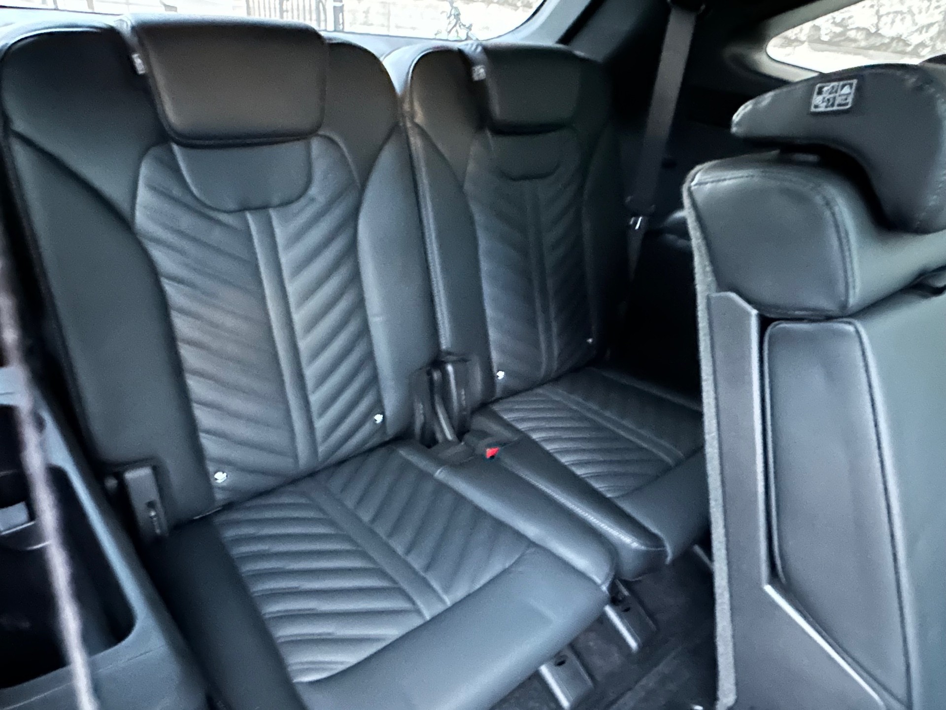 KIA Sorento 1.6 T-GDi HEV 7P Style-image-11