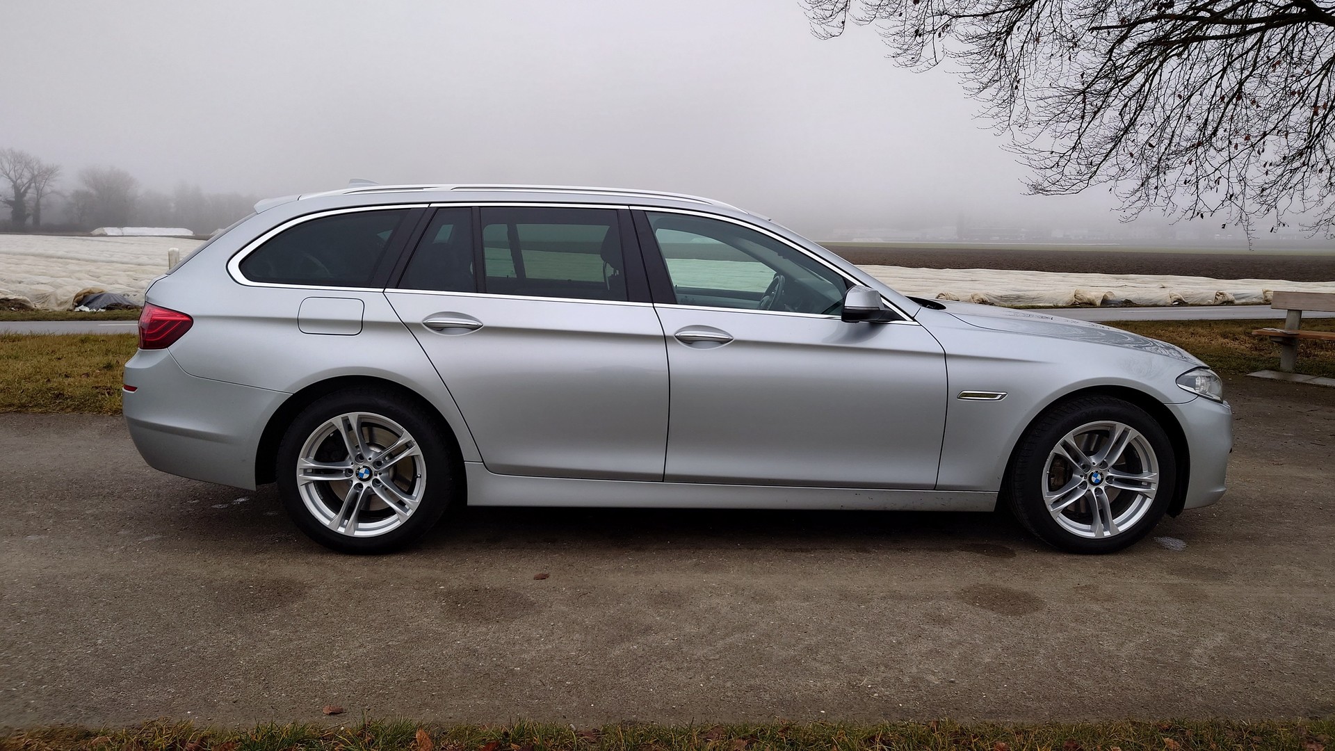 BMW 530d Touring xDrive Steptronic-image-7