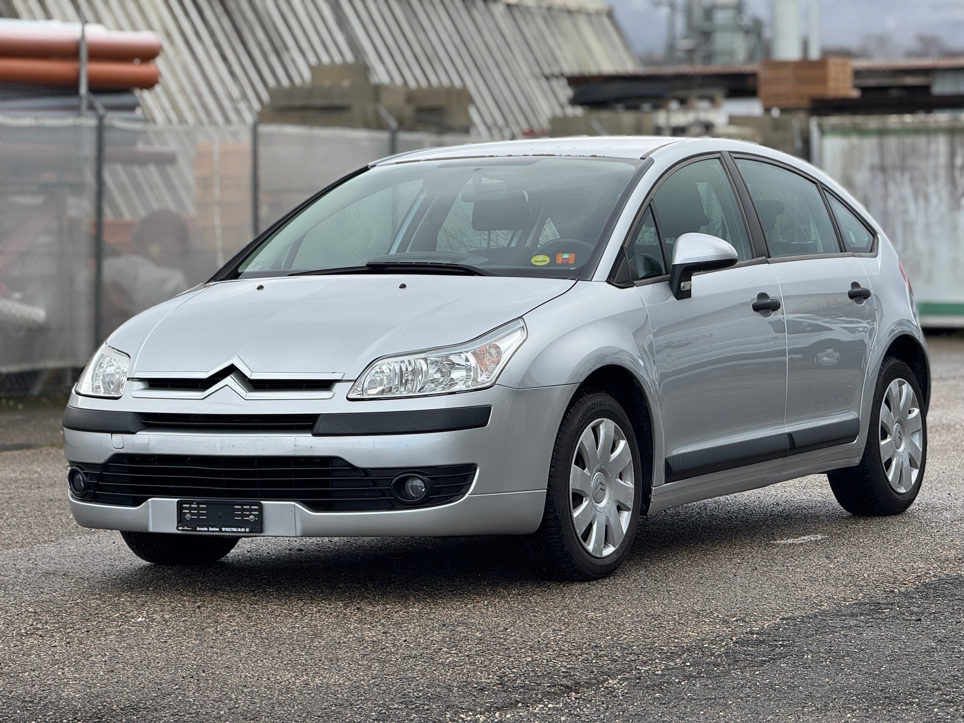 CITROEN C4 Berline 1.6i 16V VTR