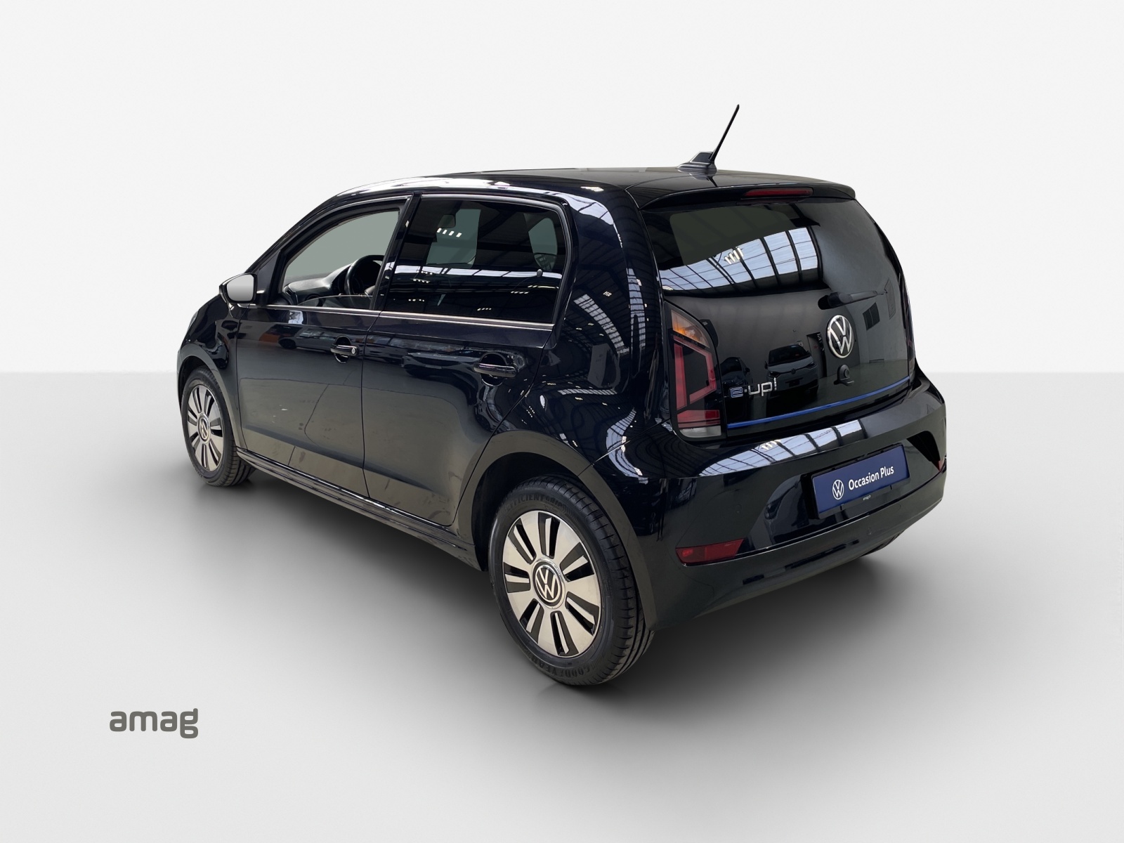 VW e-Up-showroom-element-3