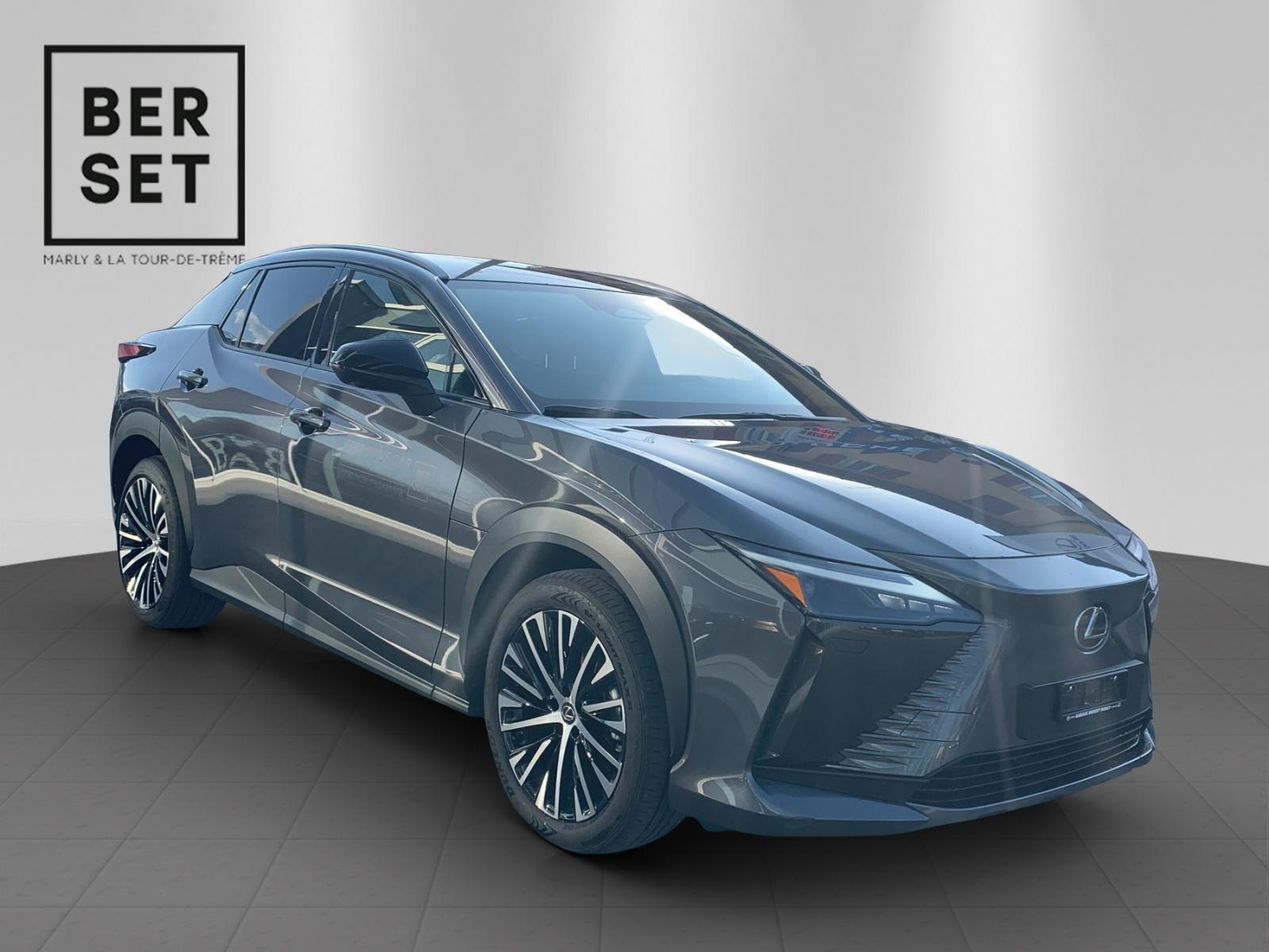 LEXUS RZ 450e Comfort-showroom-element-3
