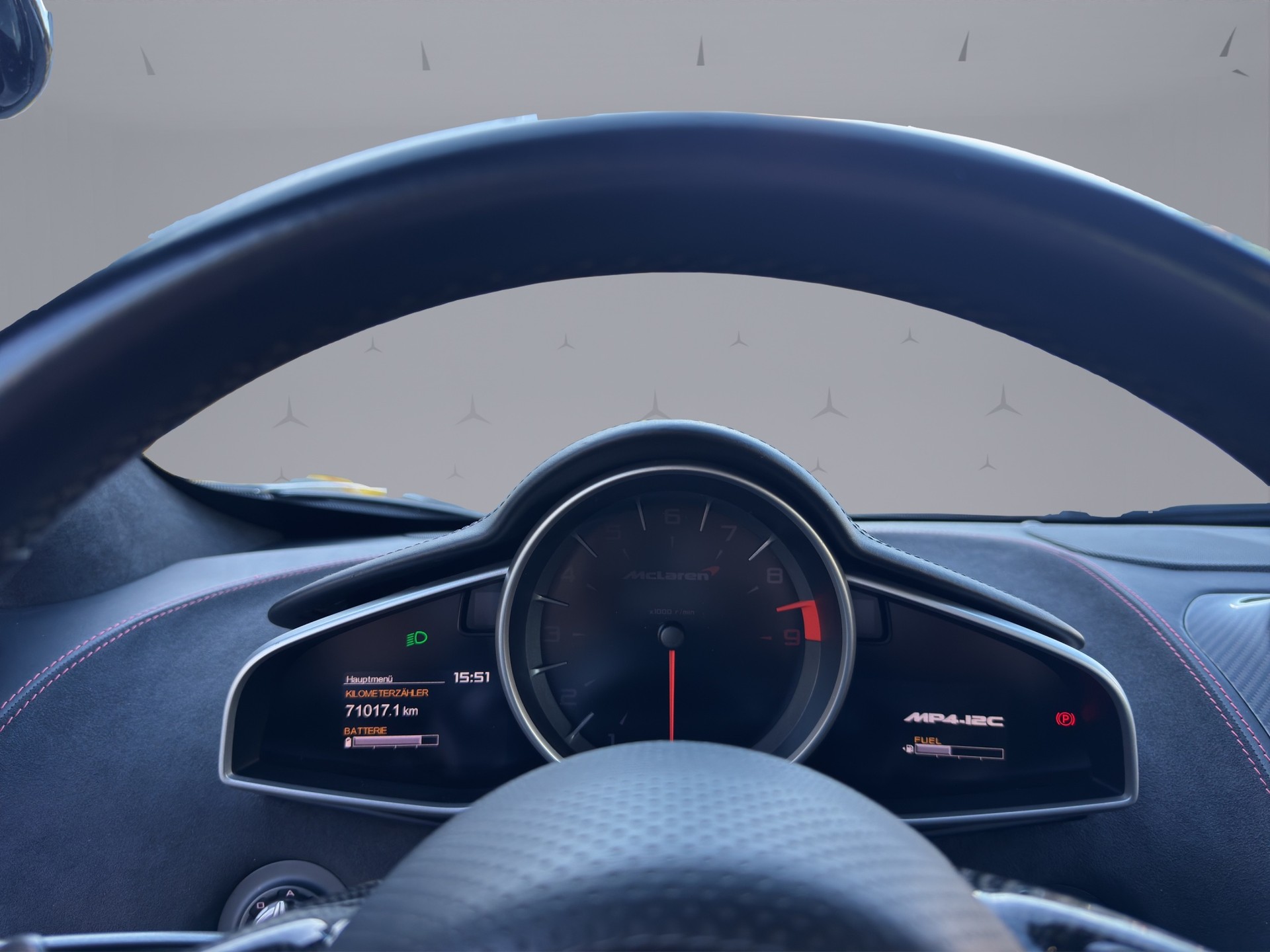 McLAREN MP4-12C Coupé 3.8 V8 SSG-image-11