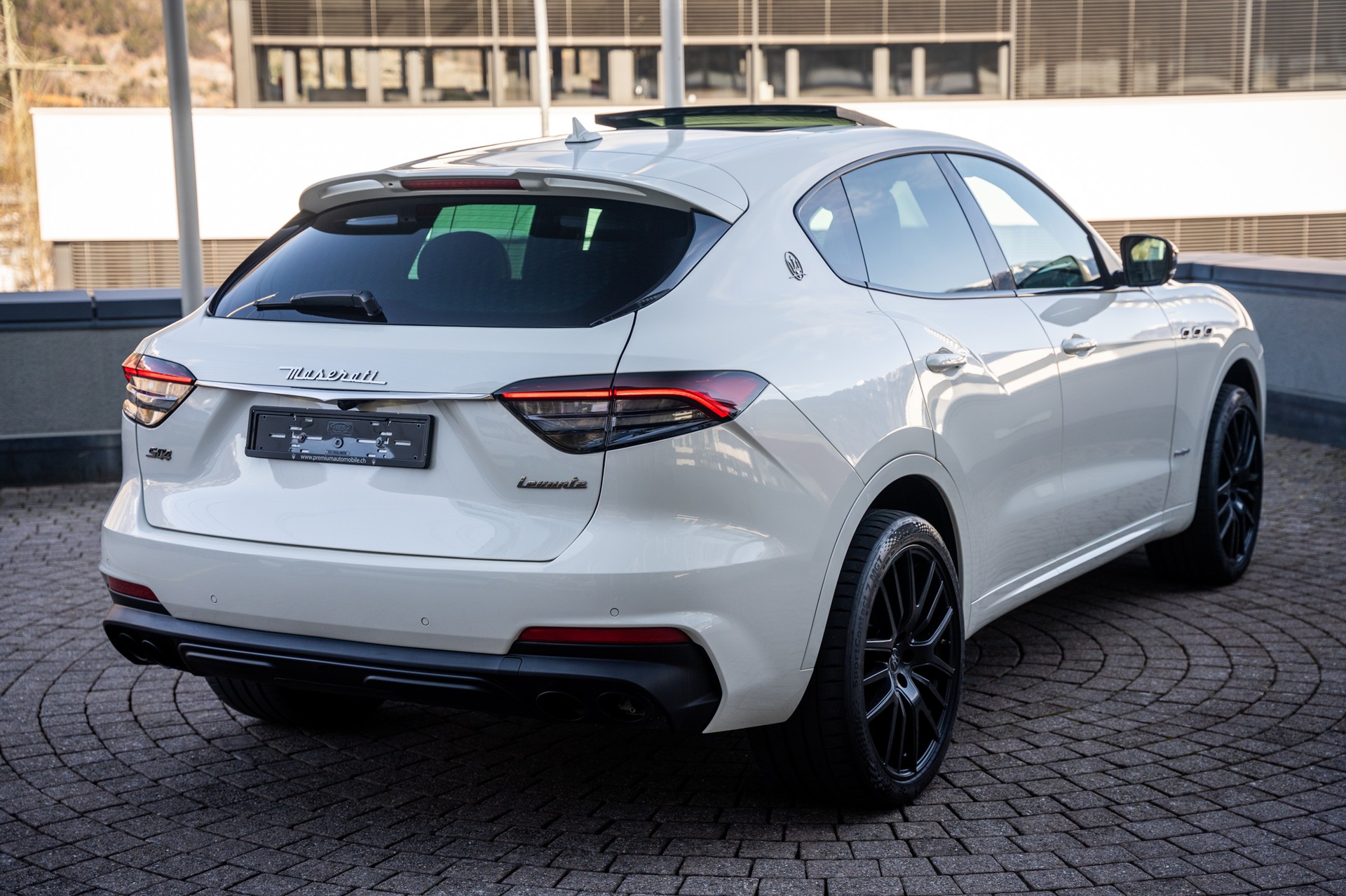 MASERATI Levante S 3.0 V6 GranSport Automatica-image-2