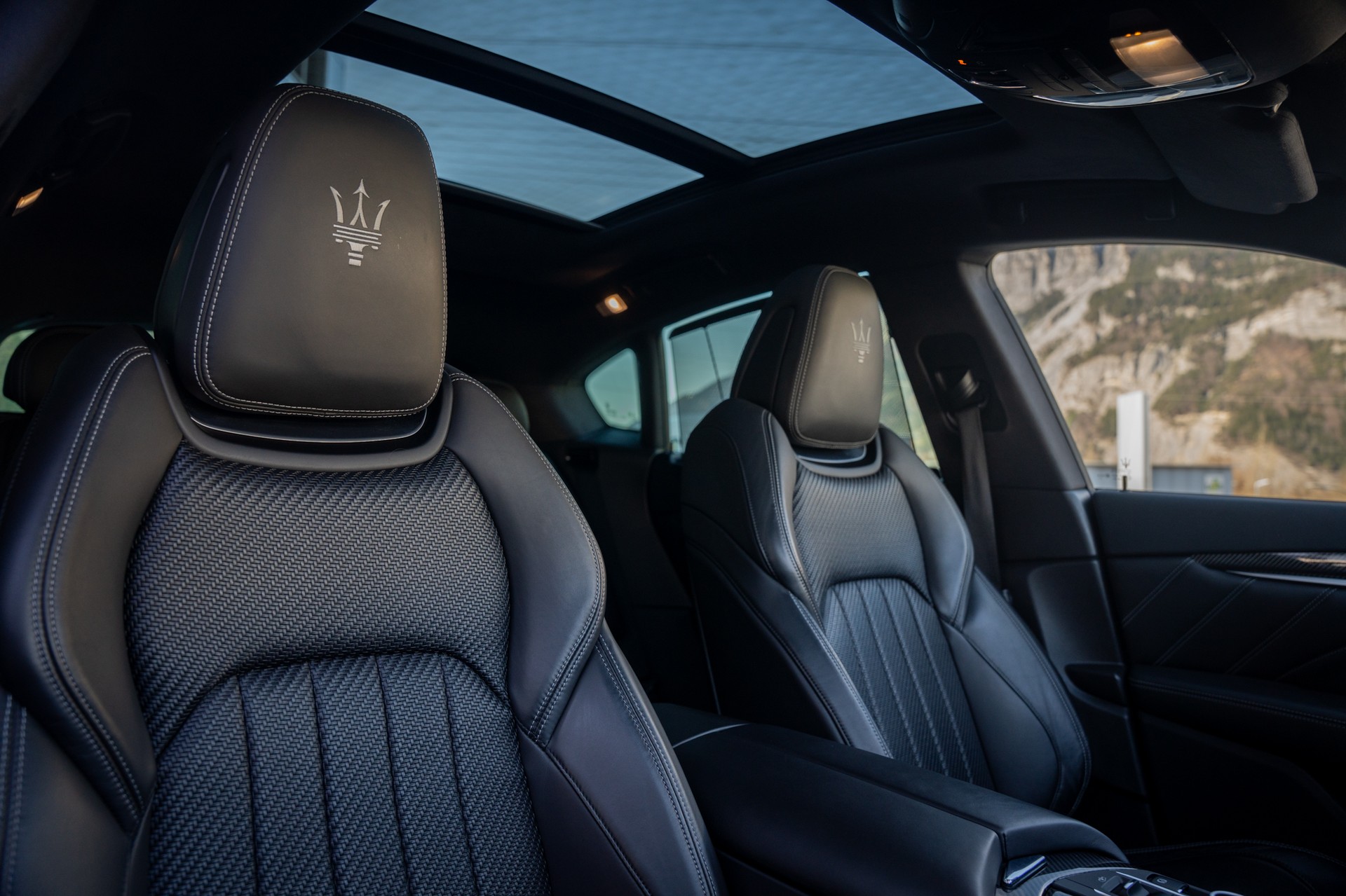 MASERATI Levante S 3.0 V6 GranSport Automatica-image-13