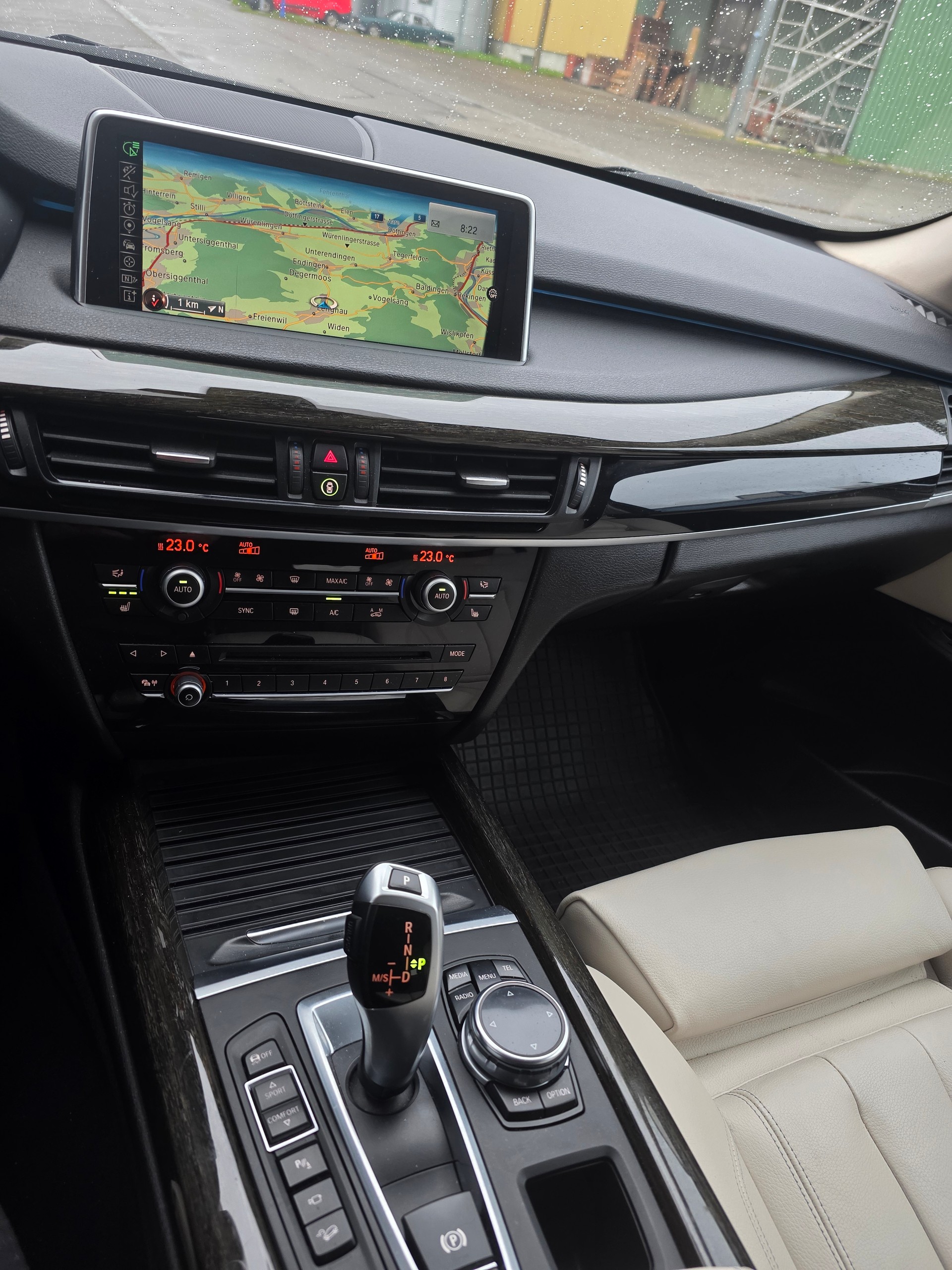 BMW X5 xDrive 30d Steptronic-image-15