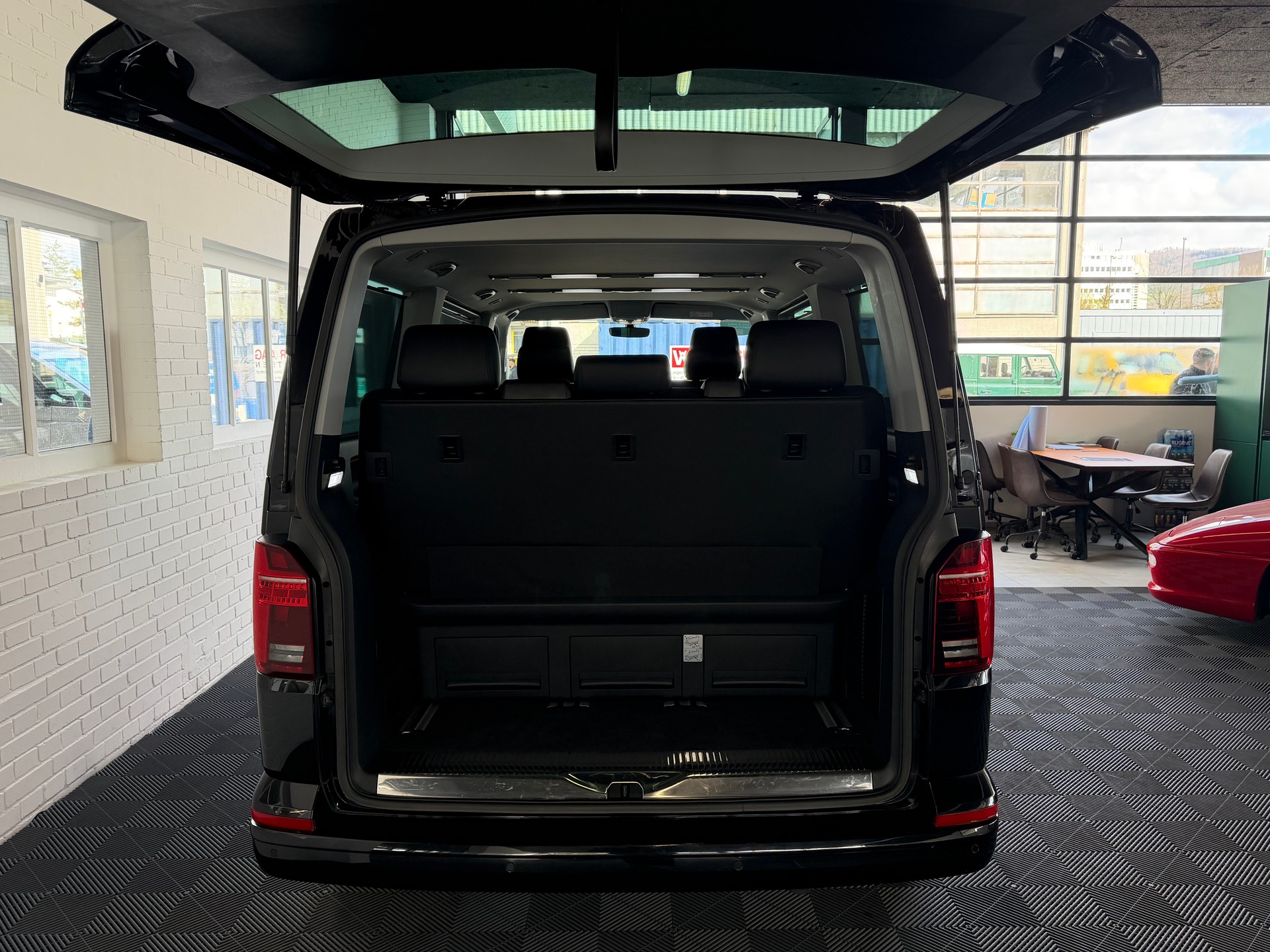 VW T6.1 Multivan 2.0 204 PS Bi-TDI Highline Liberty DSG-image-12