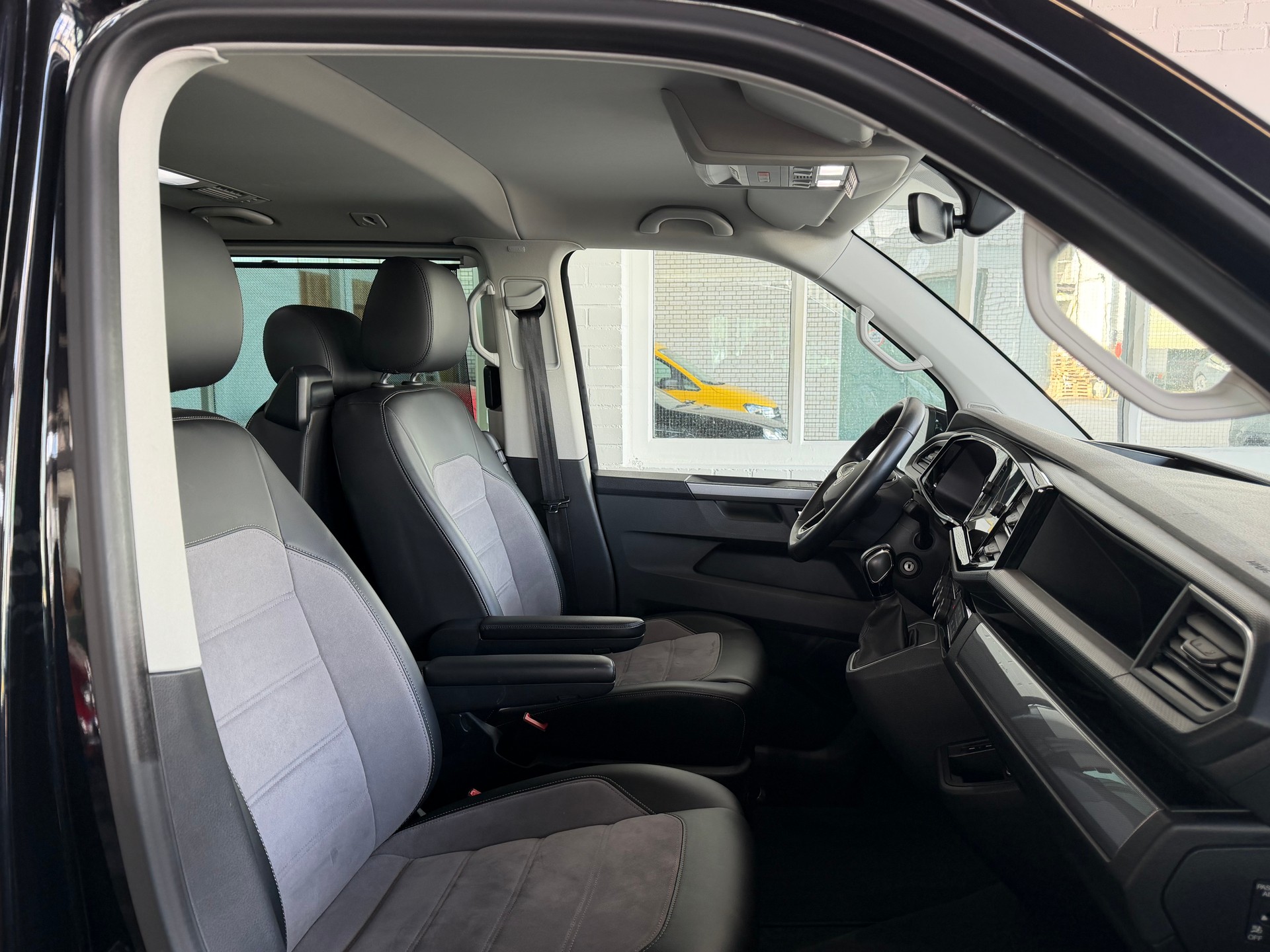 VW T6.1 Multivan 2.0 204 PS Bi-TDI Highline Liberty DSG-image-8