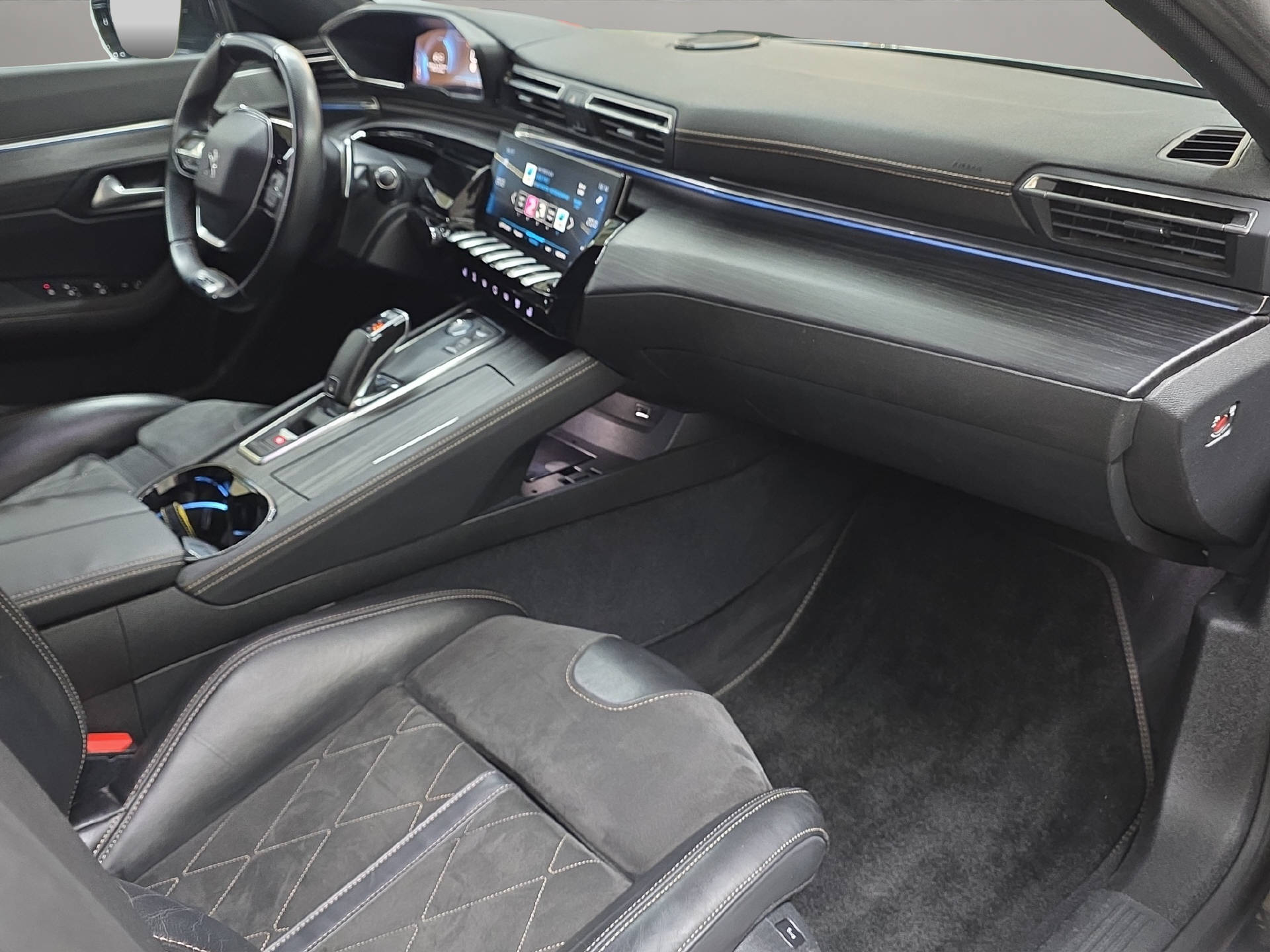 PEUGEOT 508 1.6 PureTech GT-image-10