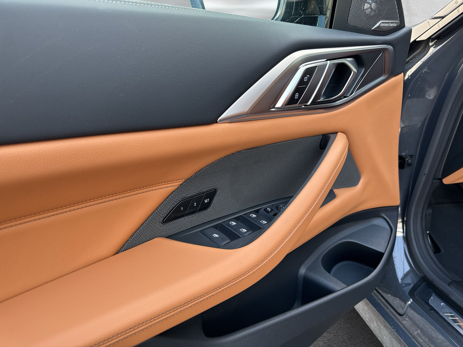 BMW M440i xDrive 48V Cabriolet M Sport Pro Steptronic-image-16