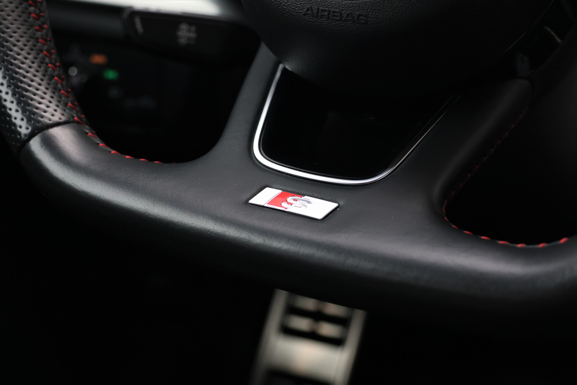 AUDI S3 Limousine 2.0 TFSI quattro S-tronic (CH)-image-16