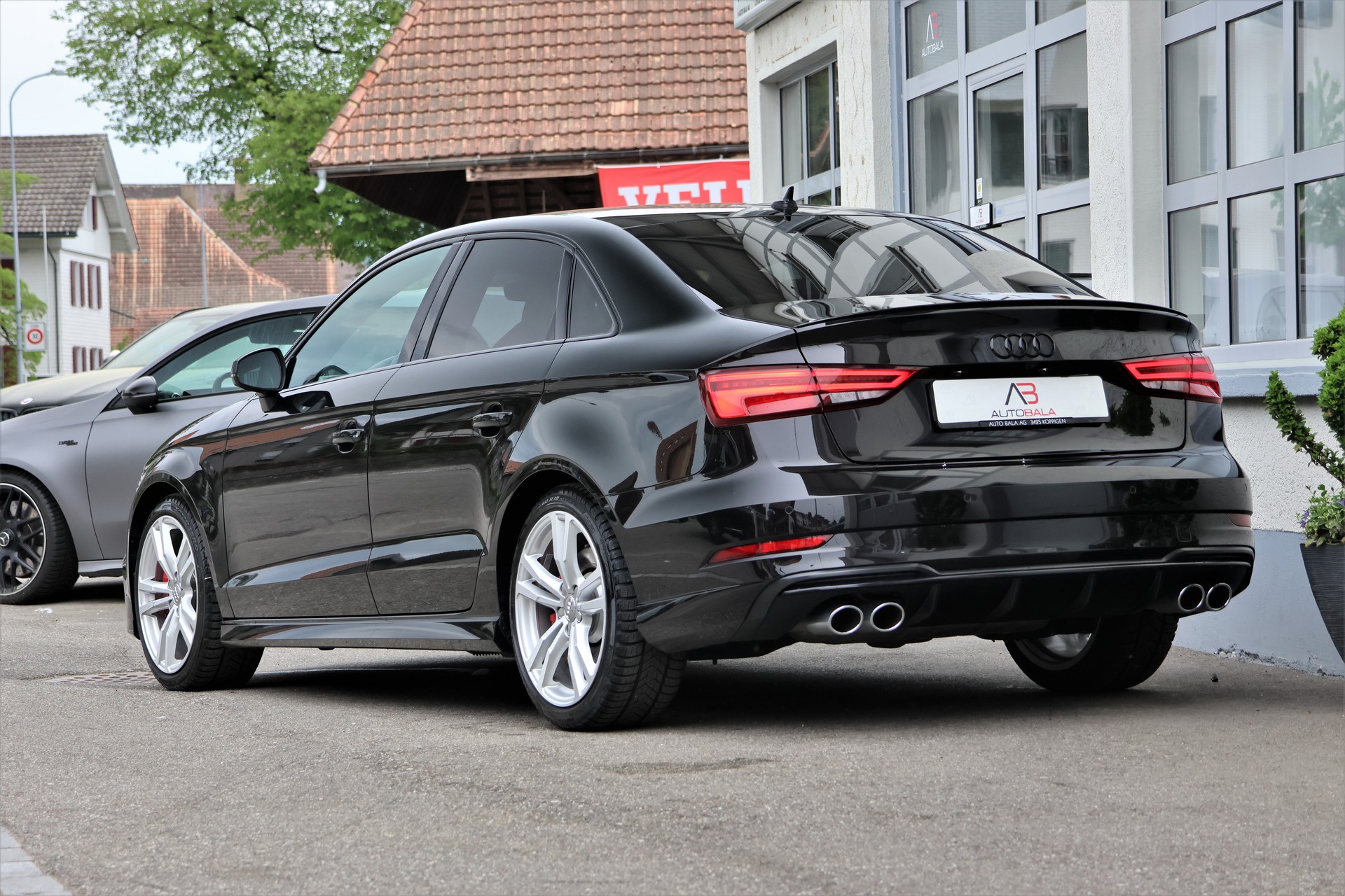 AUDI S3 Limousine 2.0 TFSI quattro S-tronic (CH)-showroom-element-2