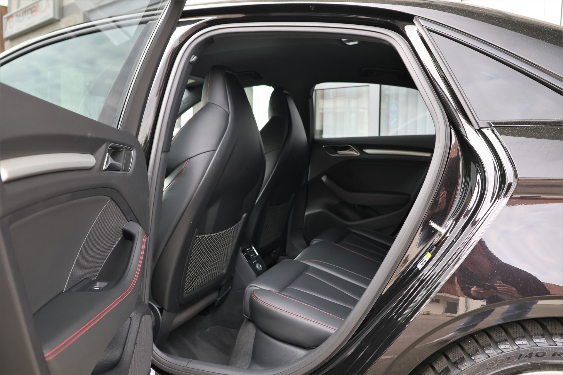 AUDI S3 Limousine 2.0 TFSI quattro S-tronic (CH)-image-11