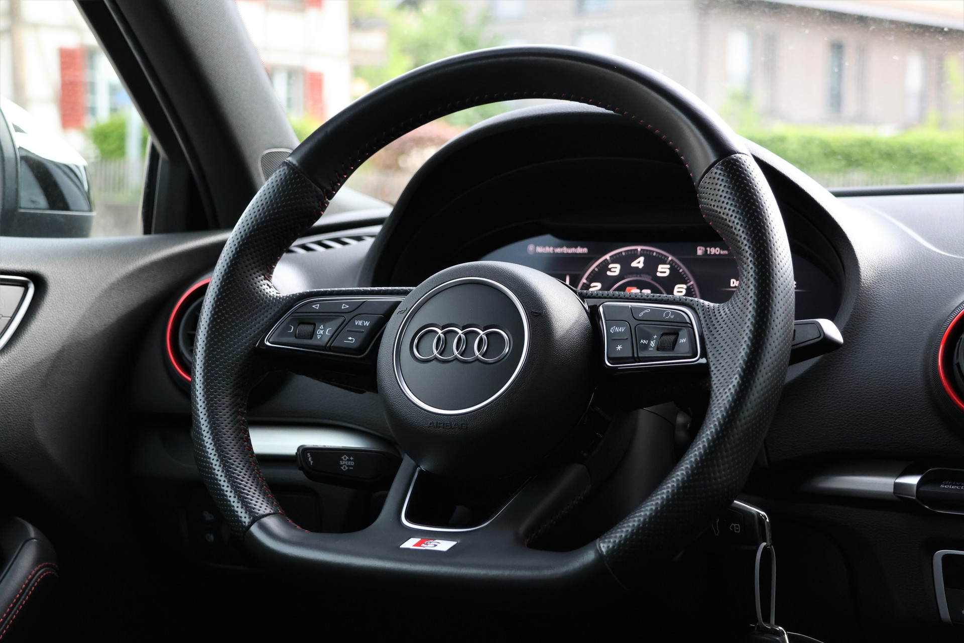 AUDI S3 Limousine 2.0 TFSI quattro S-tronic (CH)-image-13