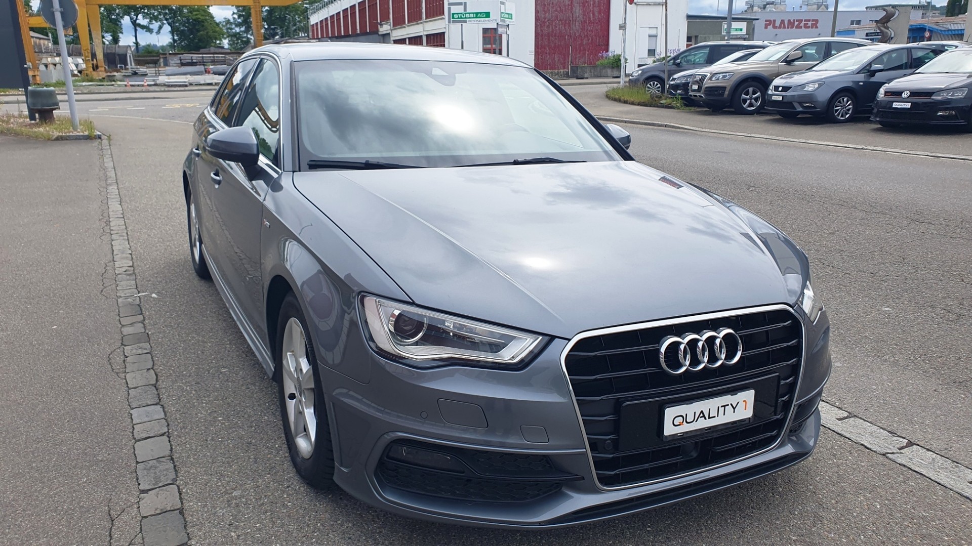 AUDI A3 Sportback 1.6TDI S-Line S-tronic-image-3