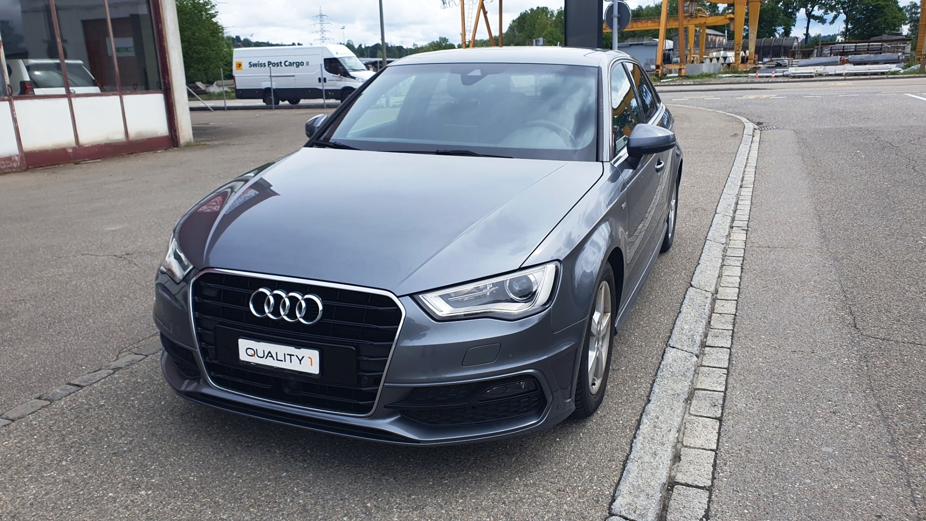 AUDI A3 Sportback 1.6TDI S-Line S-tronic-image-4