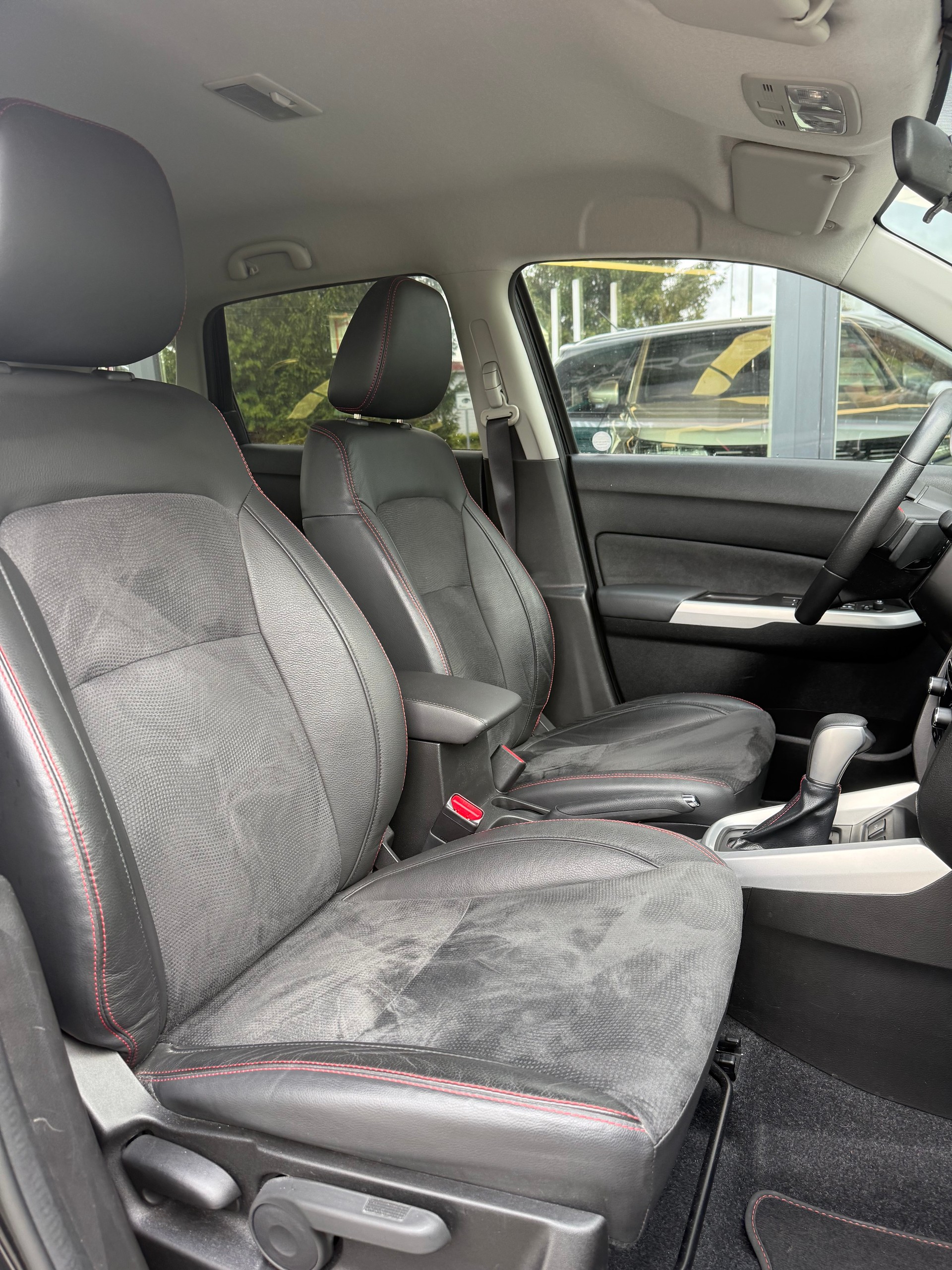 SUZUKI Vitara 1.4 Boosterjet Piz Sulai Top Automatic-image-9