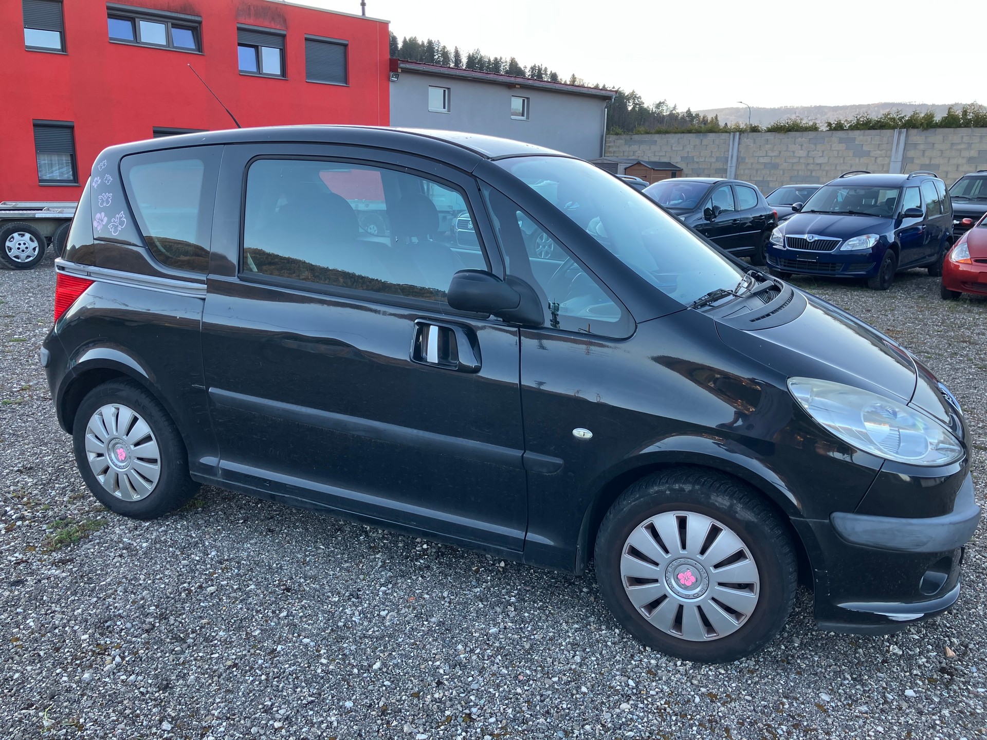 PEUGEOT 1007 1.4 Trendy-image-1
