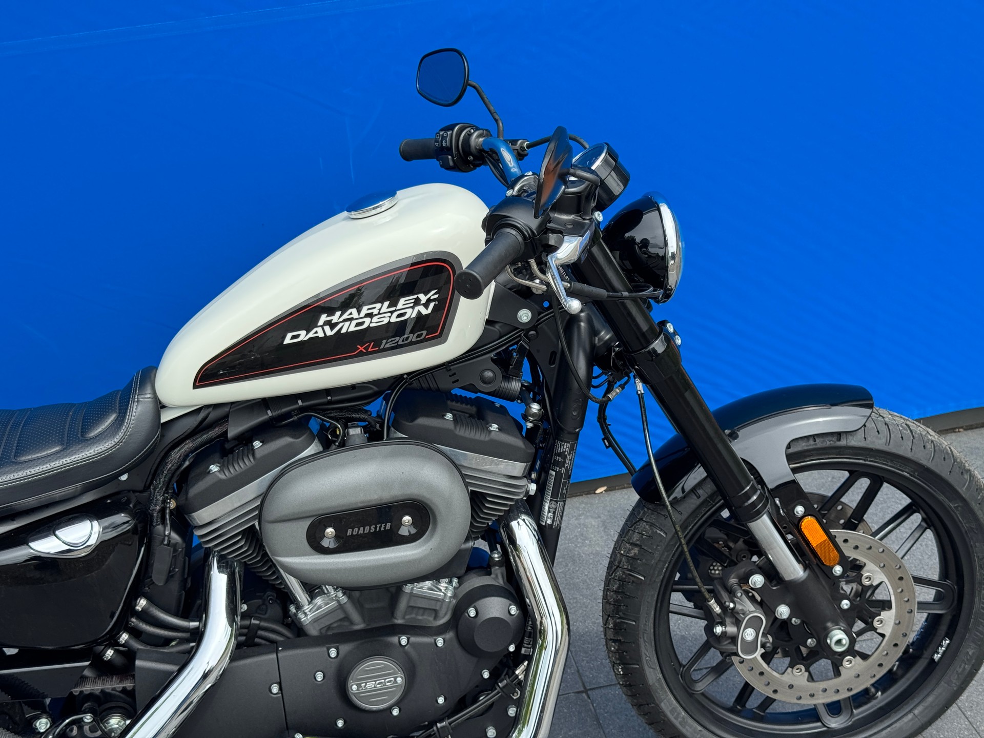 HARLEY-DAVIDSON XL 1200 CX (35 KW)-showroom-element-2