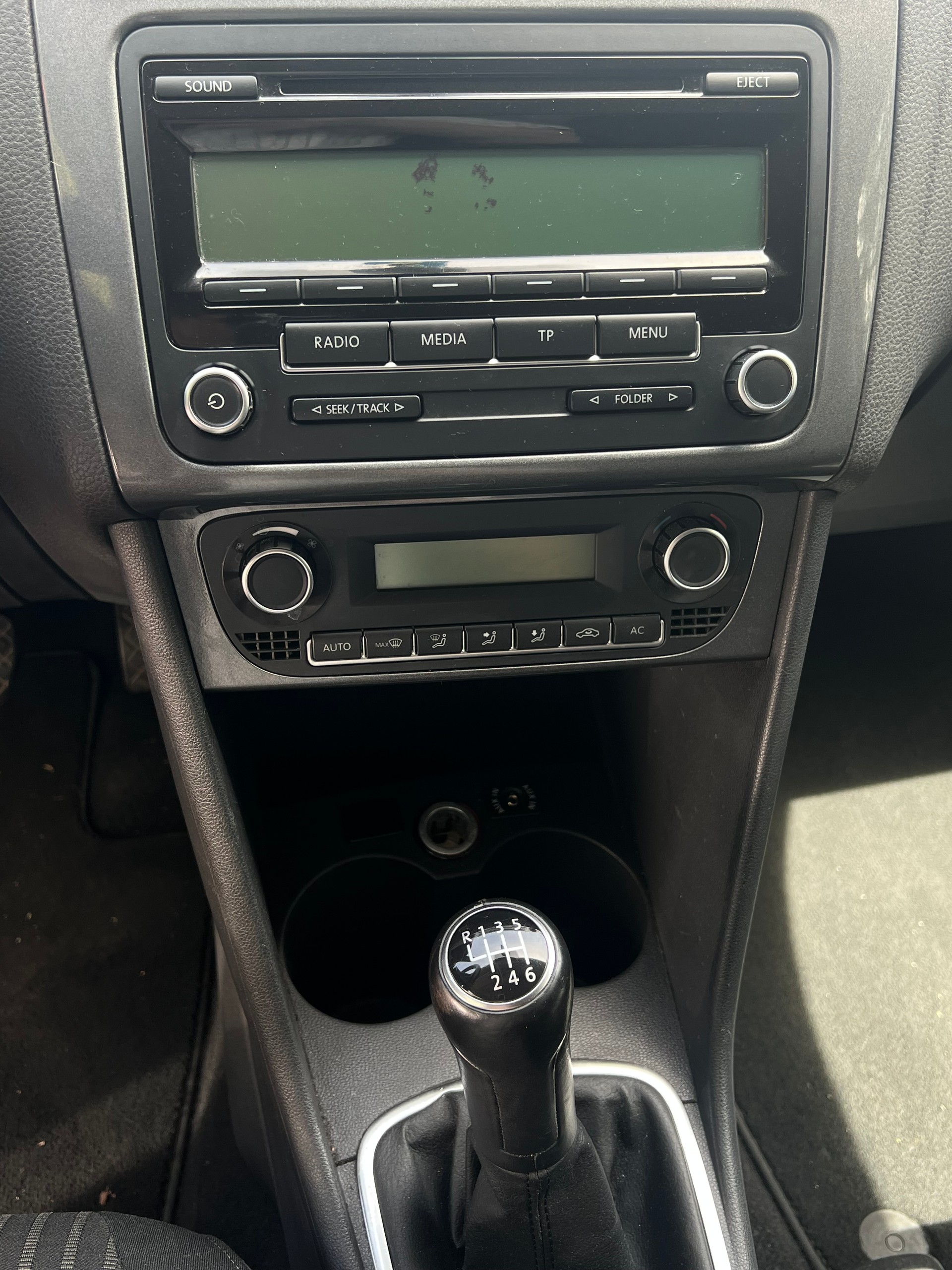 VW Polo 1.2 TSI Comfortline-image-3