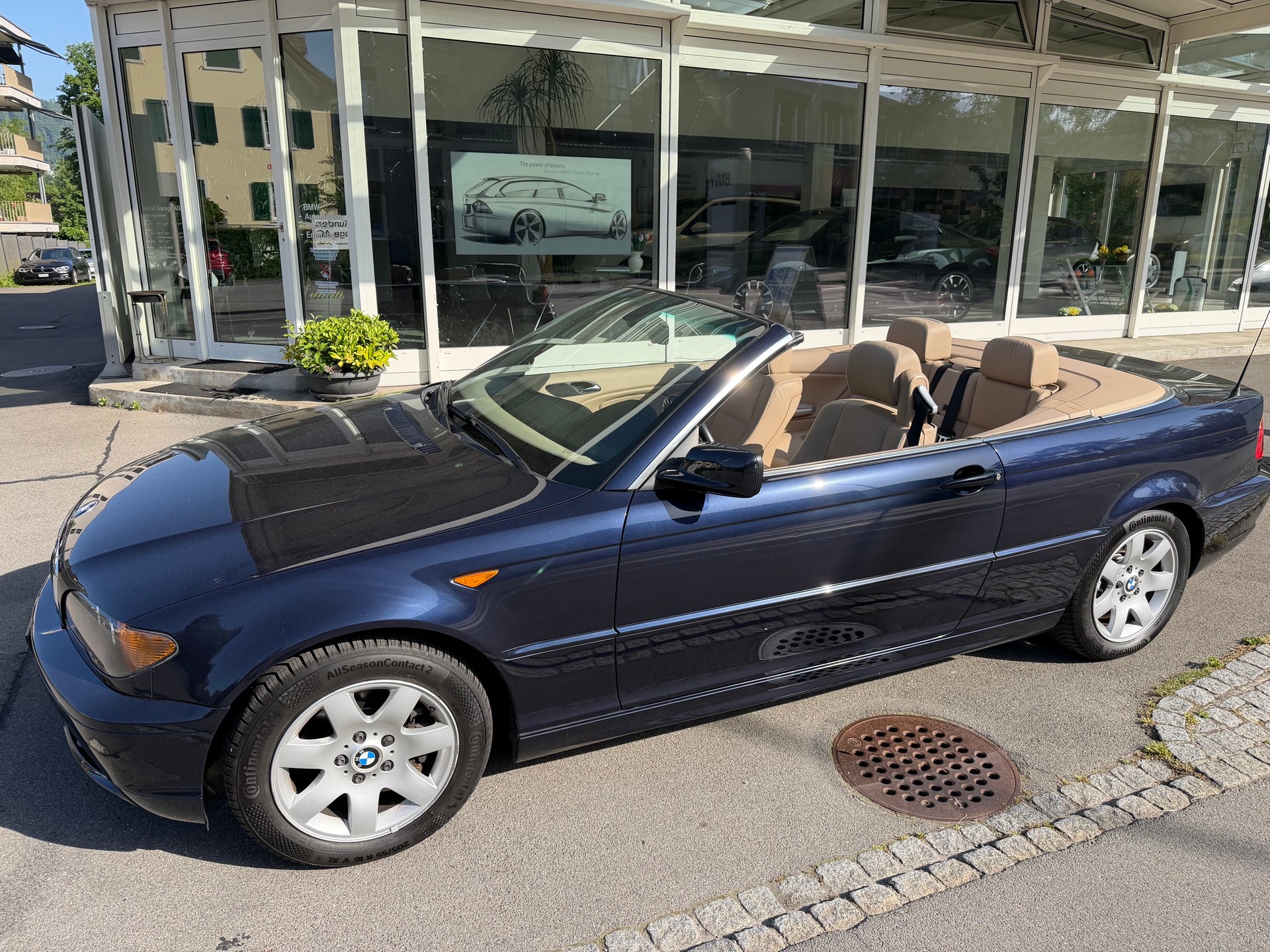 BMW 325Ci Cabriolet-showroom-element-2