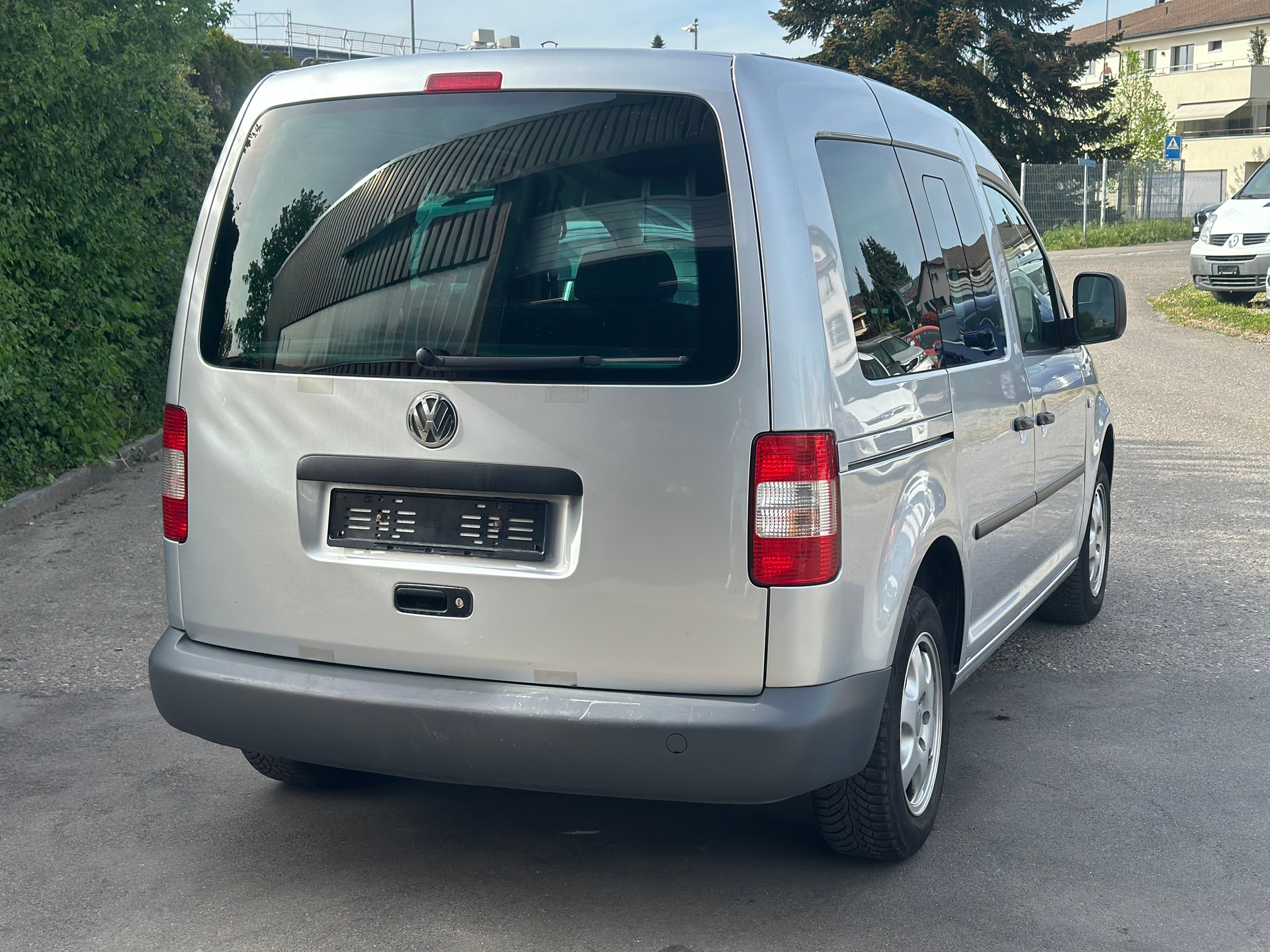 VW Caddy 1.6-image-4